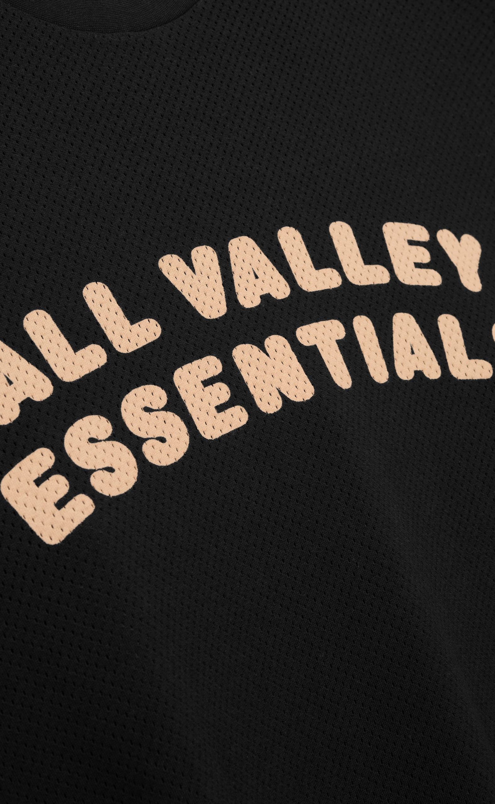 MERCH VINTAGE BLACK LONGSLEEVE