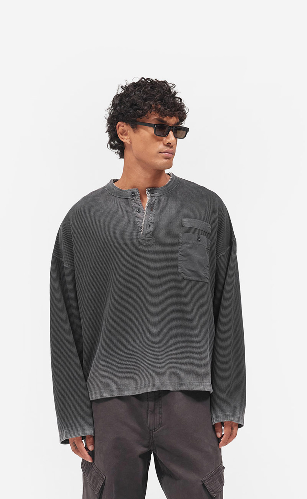 HENLEY HEAVYWEIGHT VINTAGE BLACK LONGSLEEVE