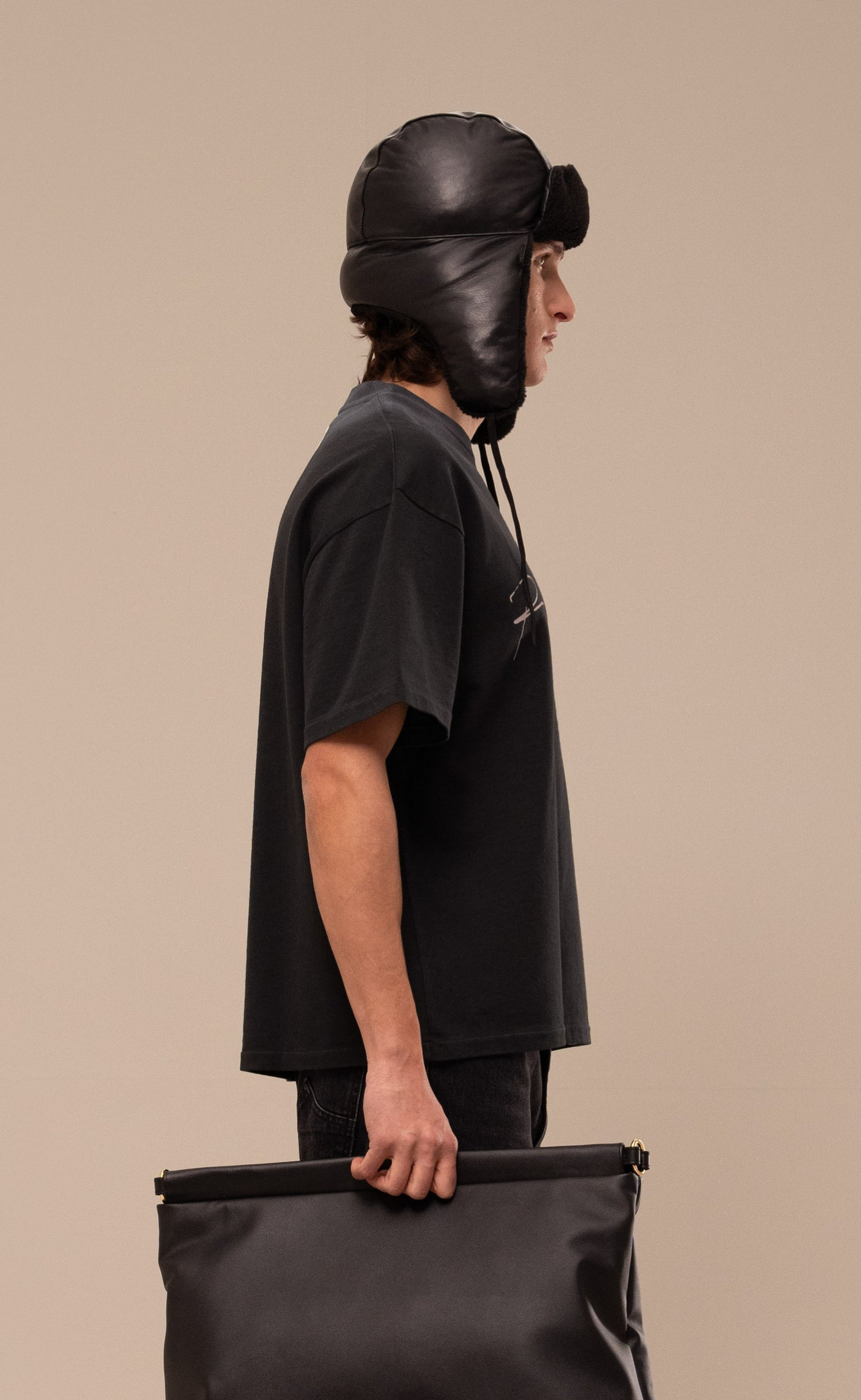 SIGNATURE BLACK WASHED T-SHIRT