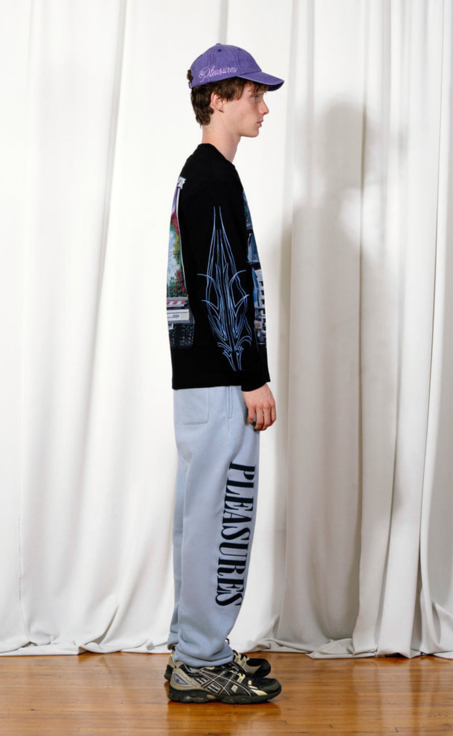 SEMI HEAVYWEIGHT BLACK LONGSLEEVE