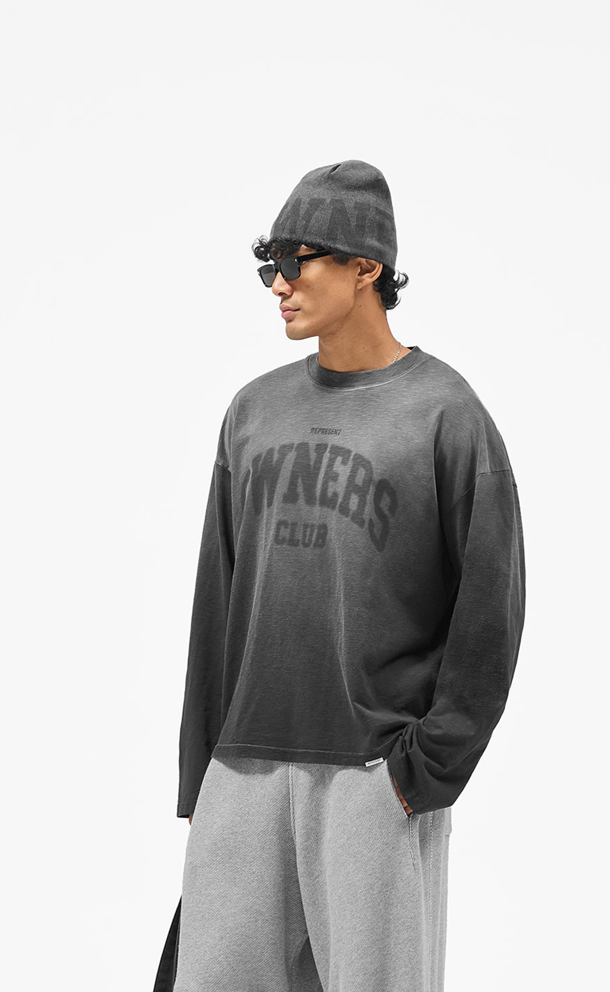 OWNERS VINTAGE BLACK LONGSLEEVE