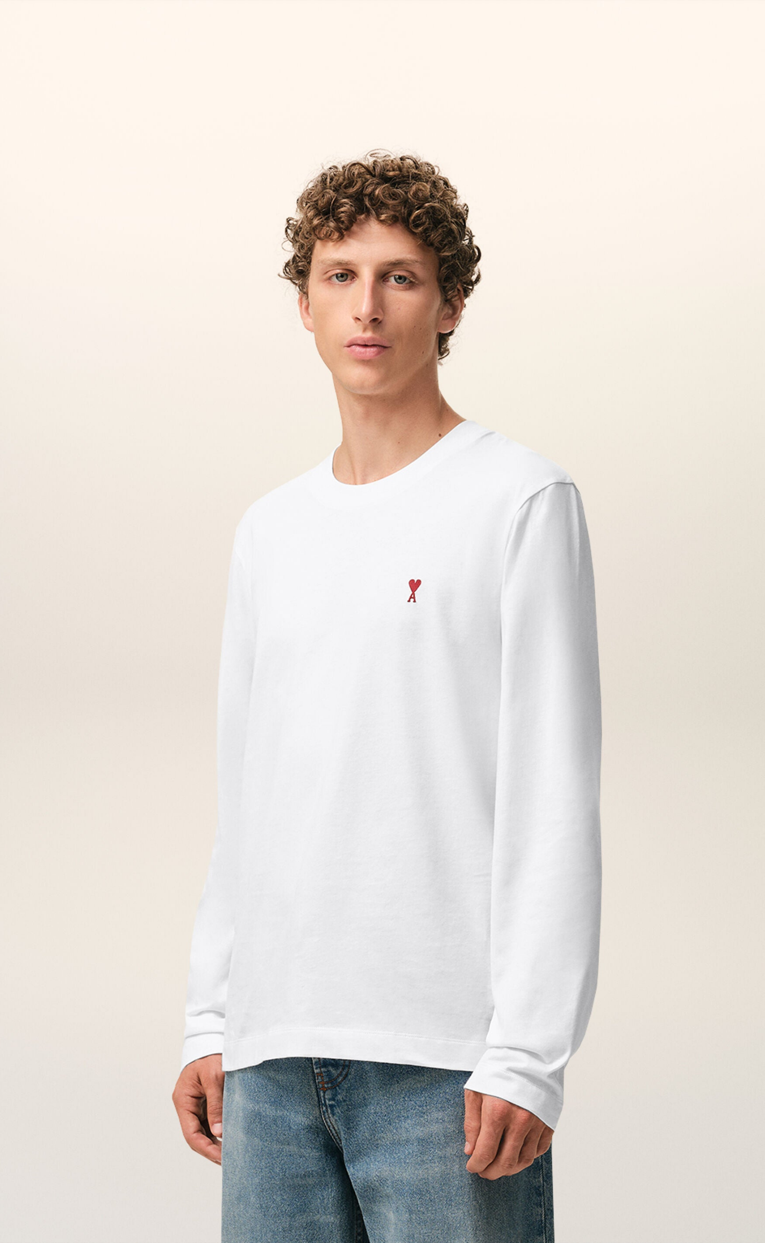 RED AMI DE COEUR WHITE LONGSLEEVE