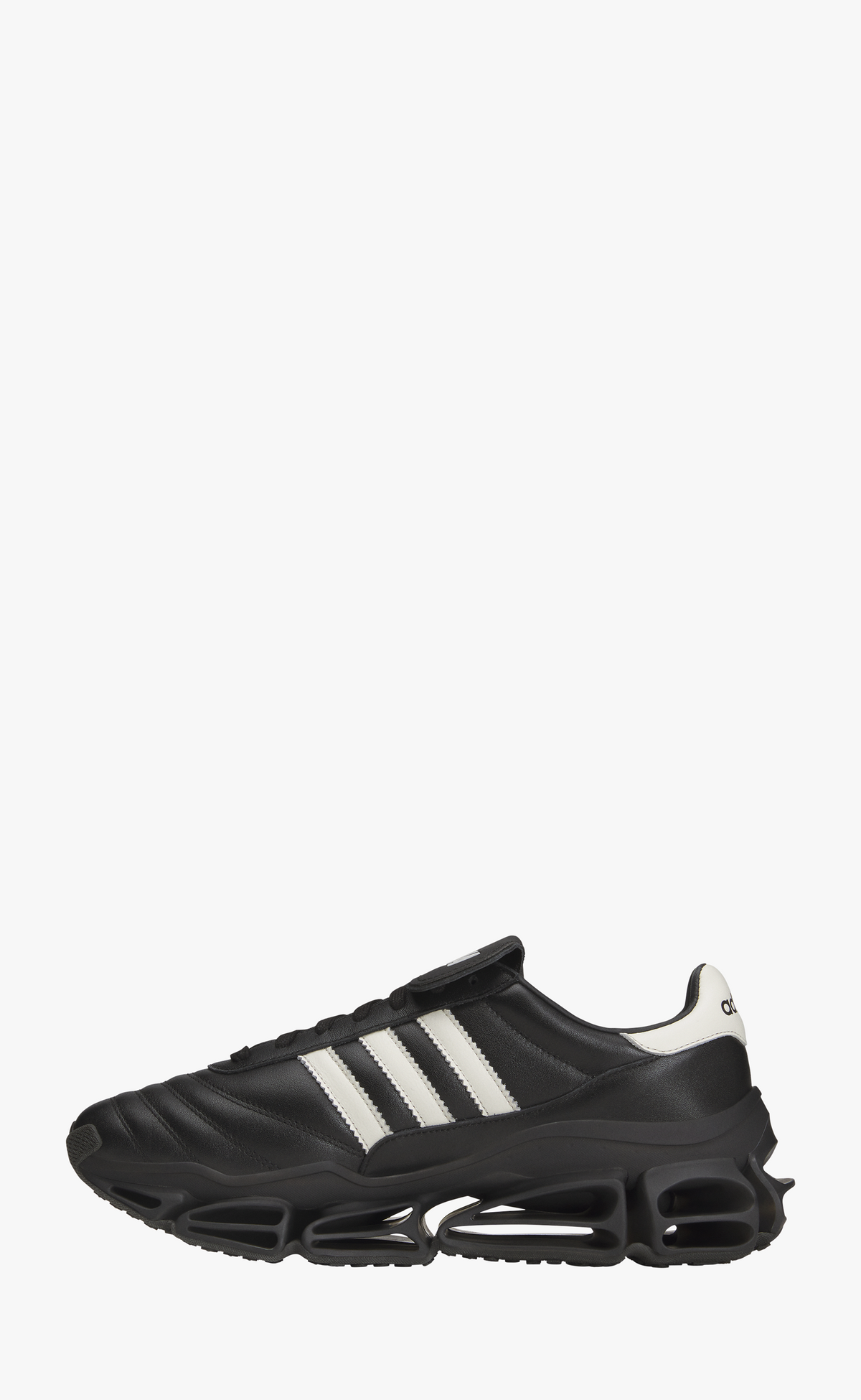 CHAVARRIA MEGARIDE COPA BLACK WHITE SNEAKER