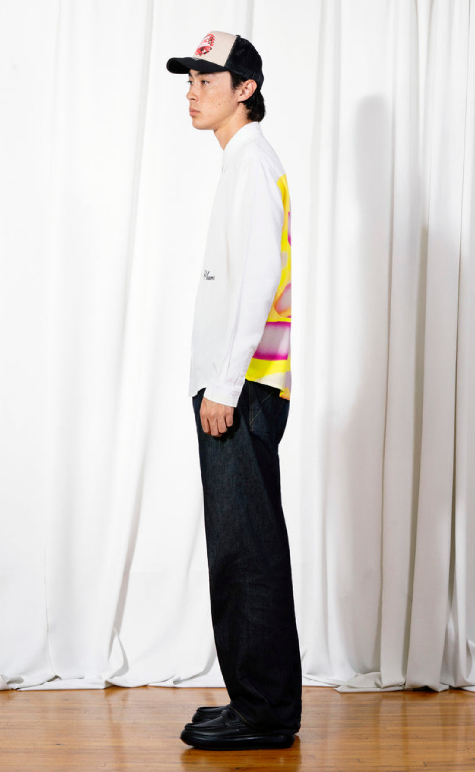 PILULE BUTTON UP WHITE SHIRT