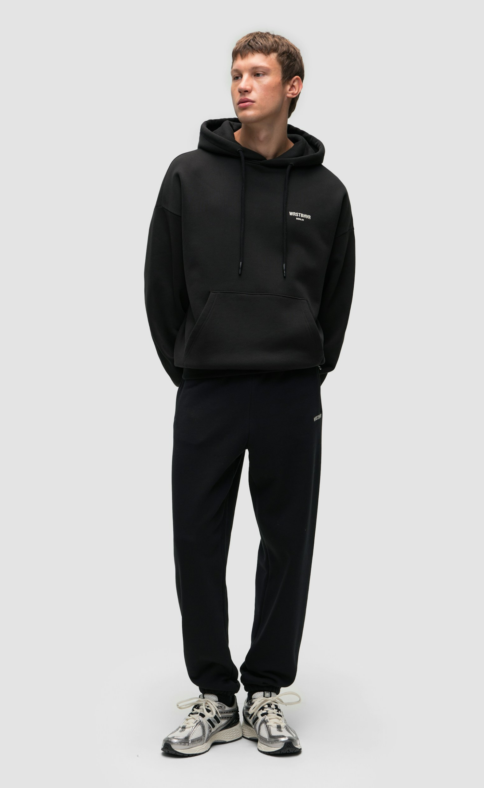 ILAY V2 SJET BLACK SWEATPANTS