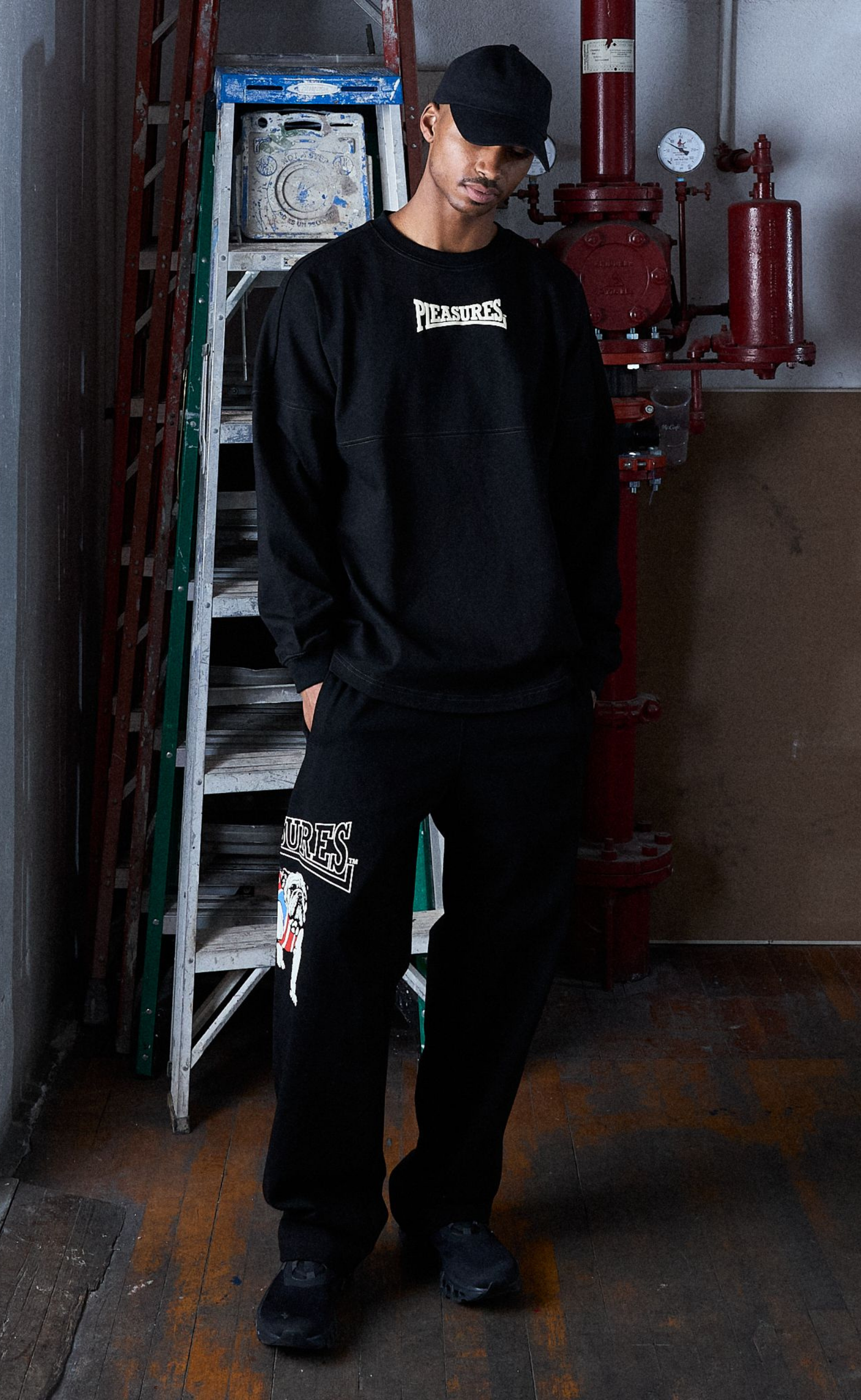 BULLDOG HEAVYWEIGHT BLACK LONGSLEEVE