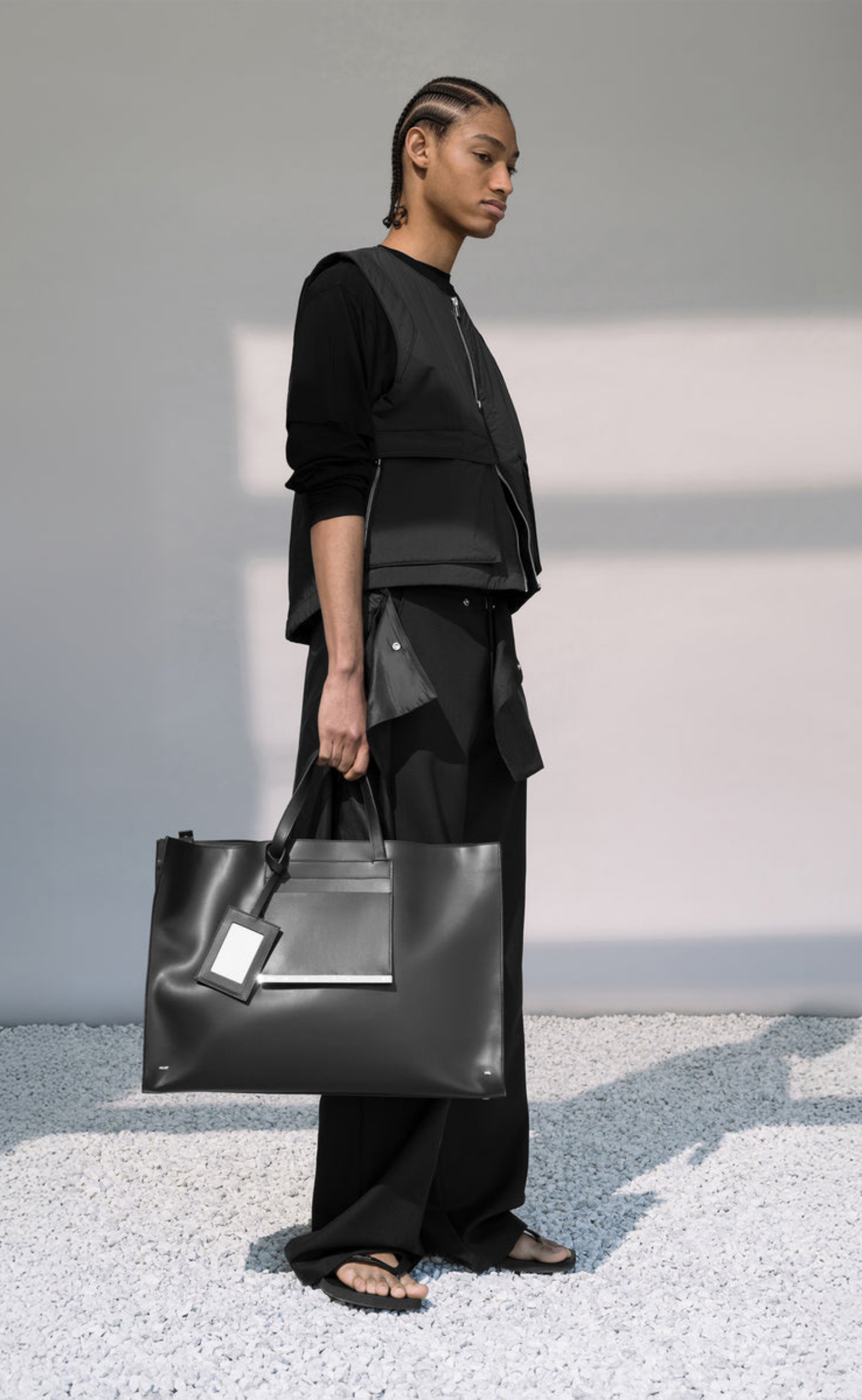 HELIOT MOTILITY BLACK VEST
