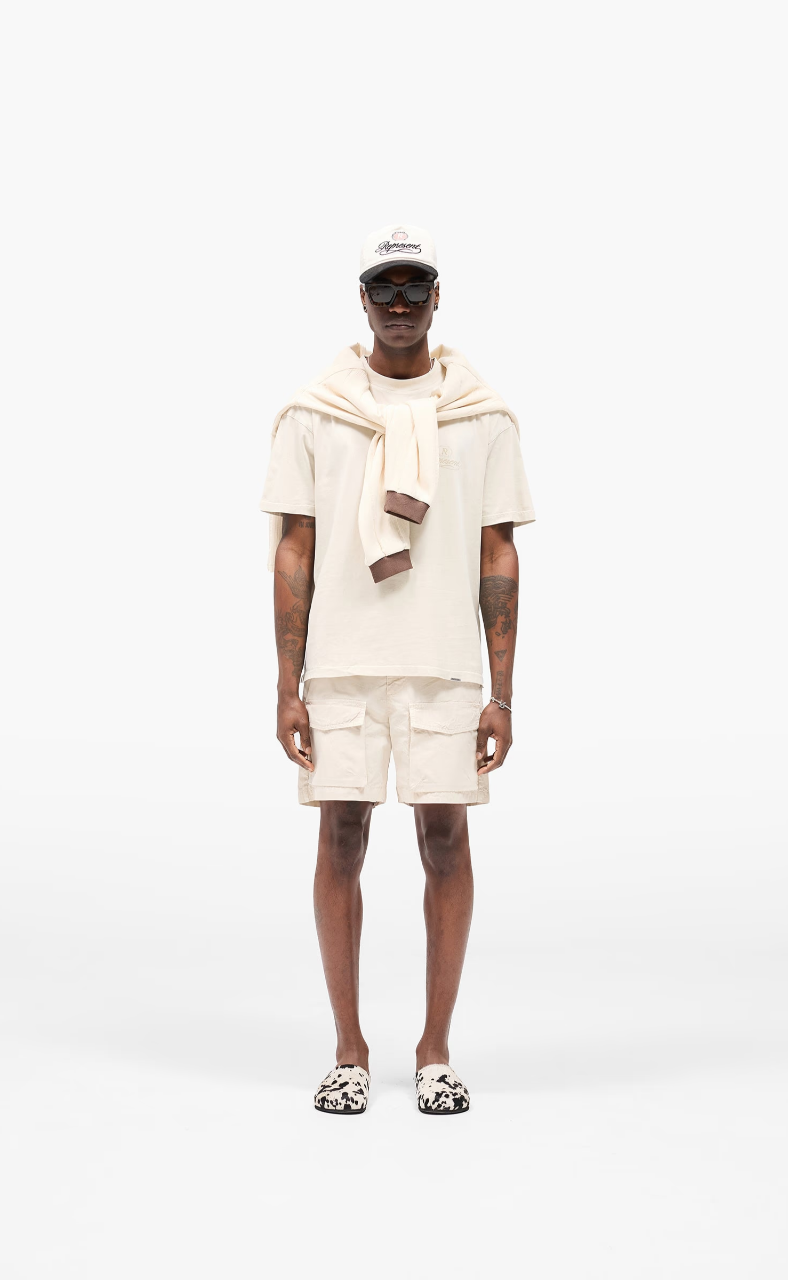 FRONT POCKET CARGO CHAMOAGNE SHORTS