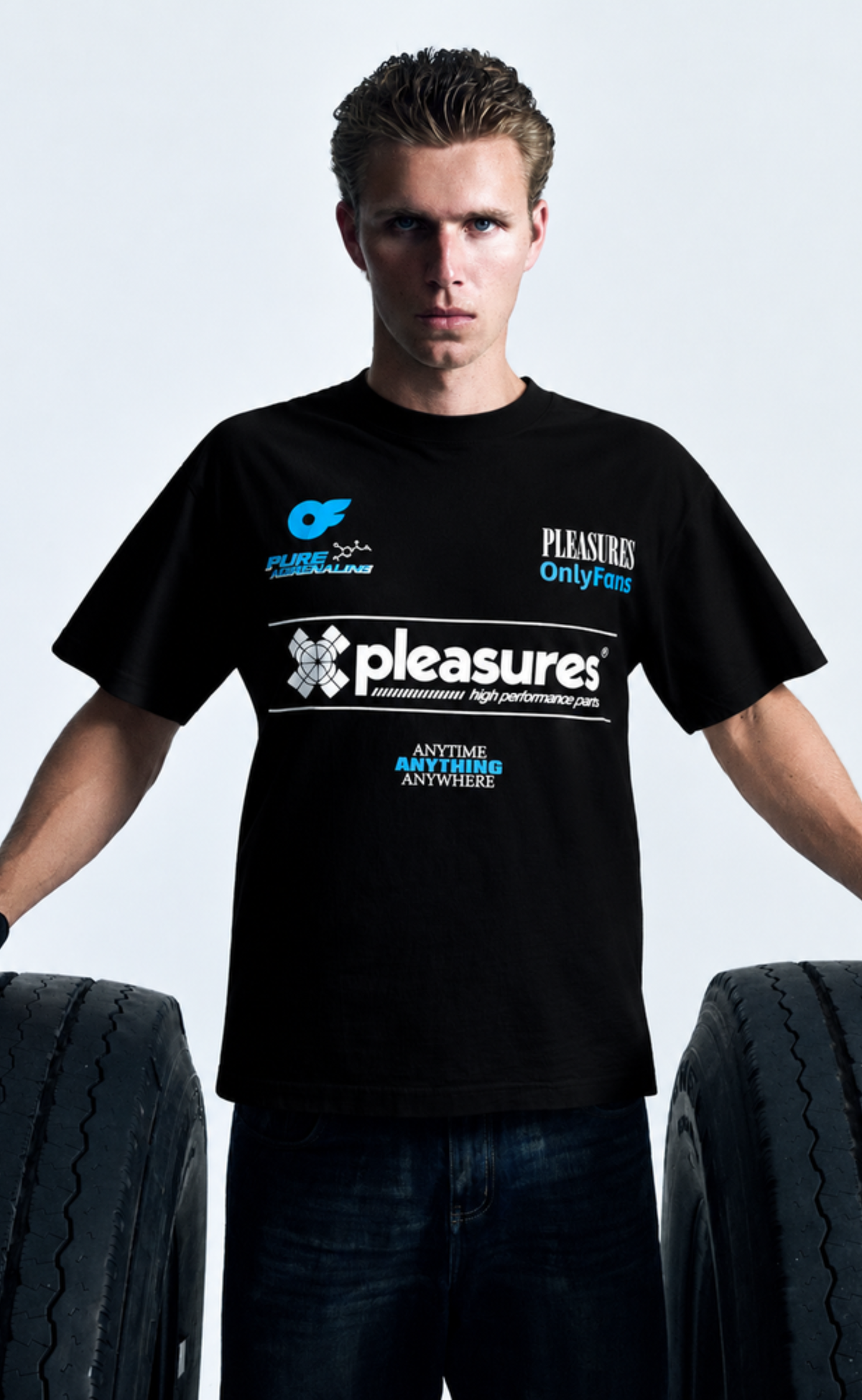 HELMET BLACK T-SHIRT