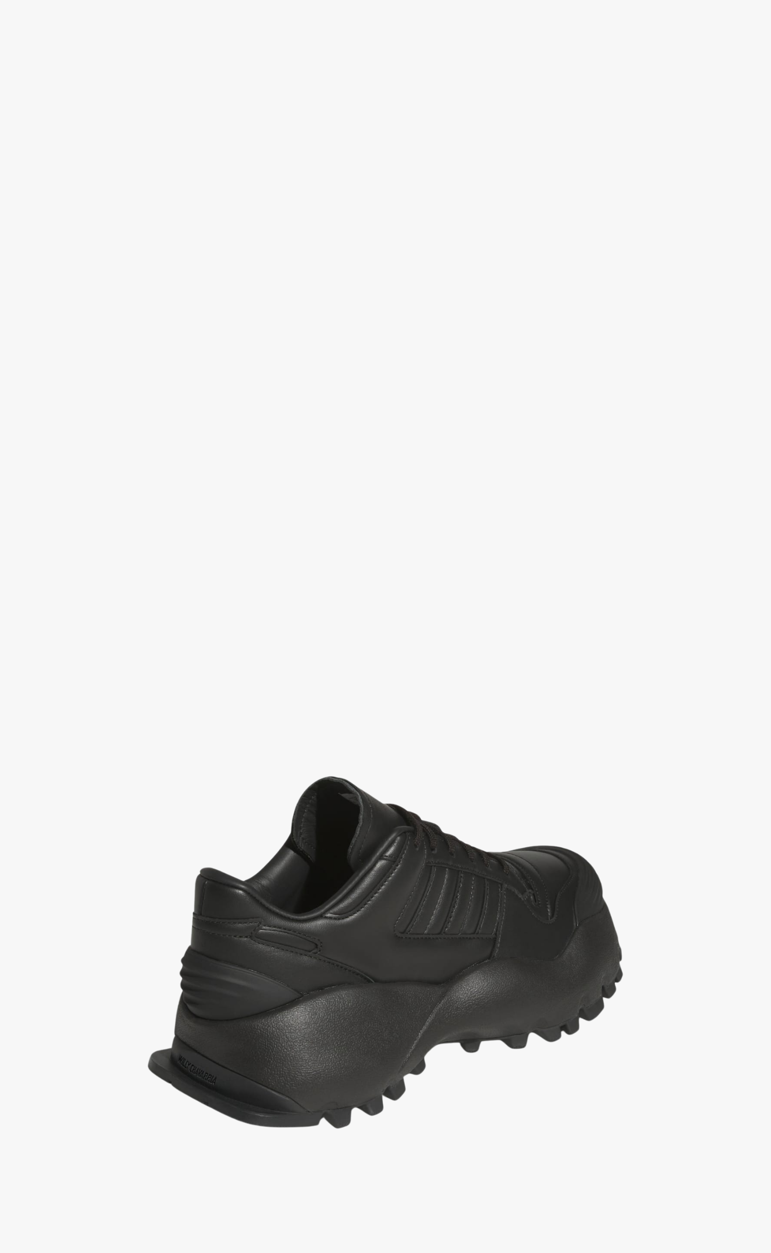 WC FORUM BLACK SNEAKER