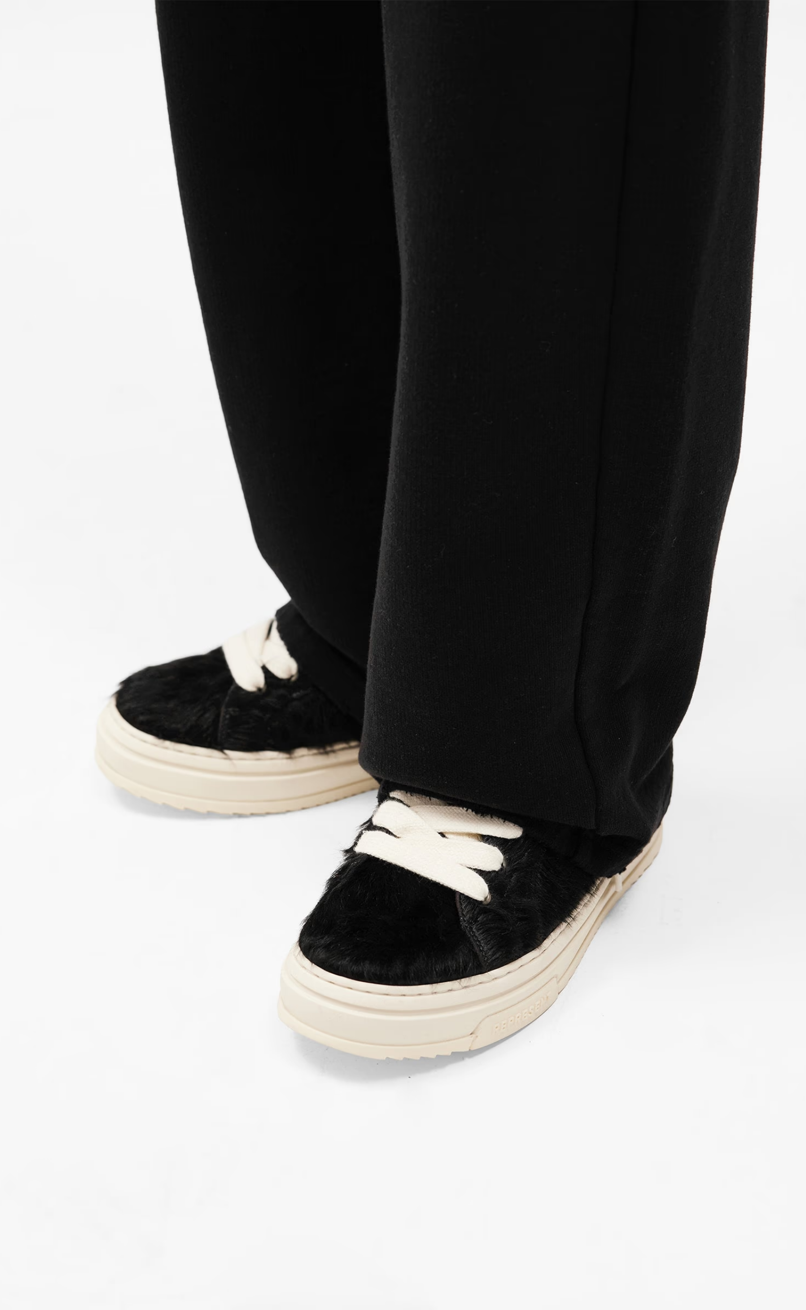 ENGLAND JET BLACK SWEATPANTS