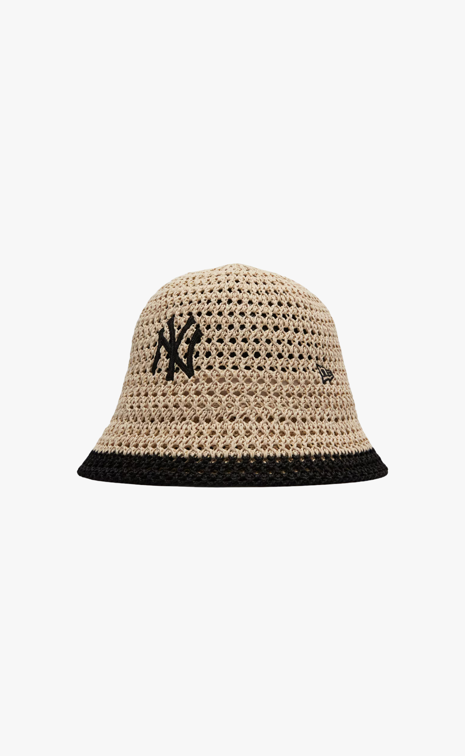 WOMEN KNITTED BUCKET