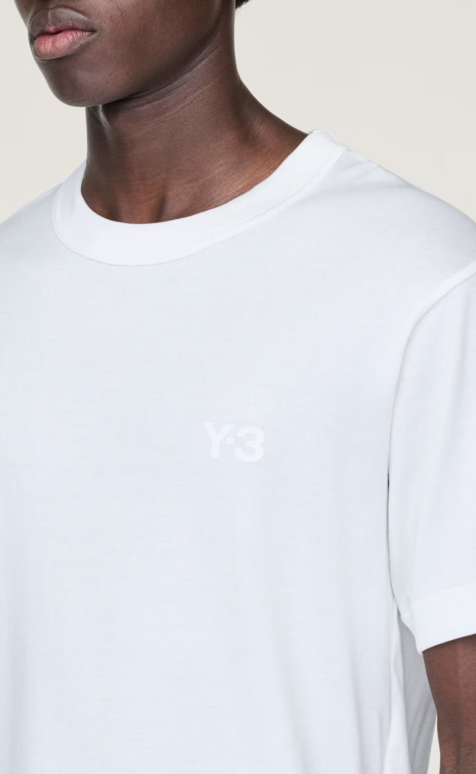 SLIM WHITE T-SHIRT