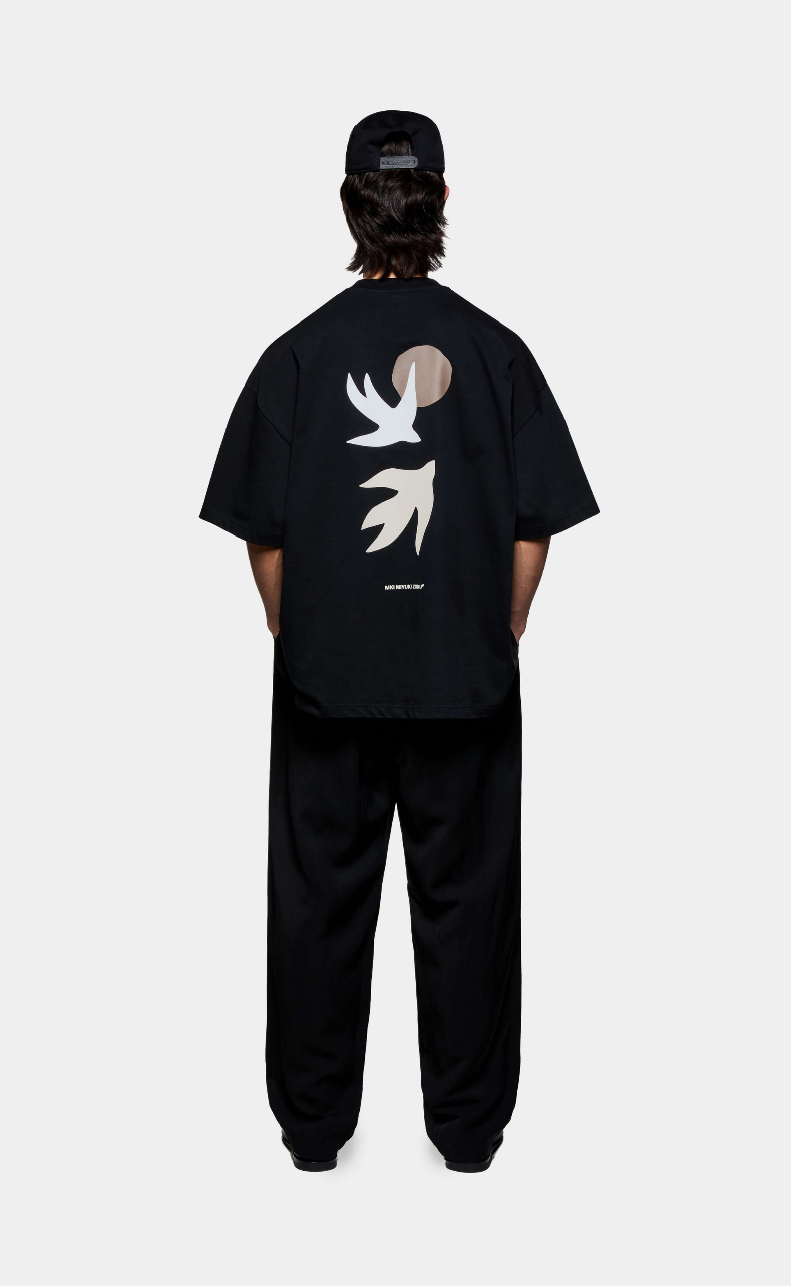 SWALLOW BLACK T-SHIRT