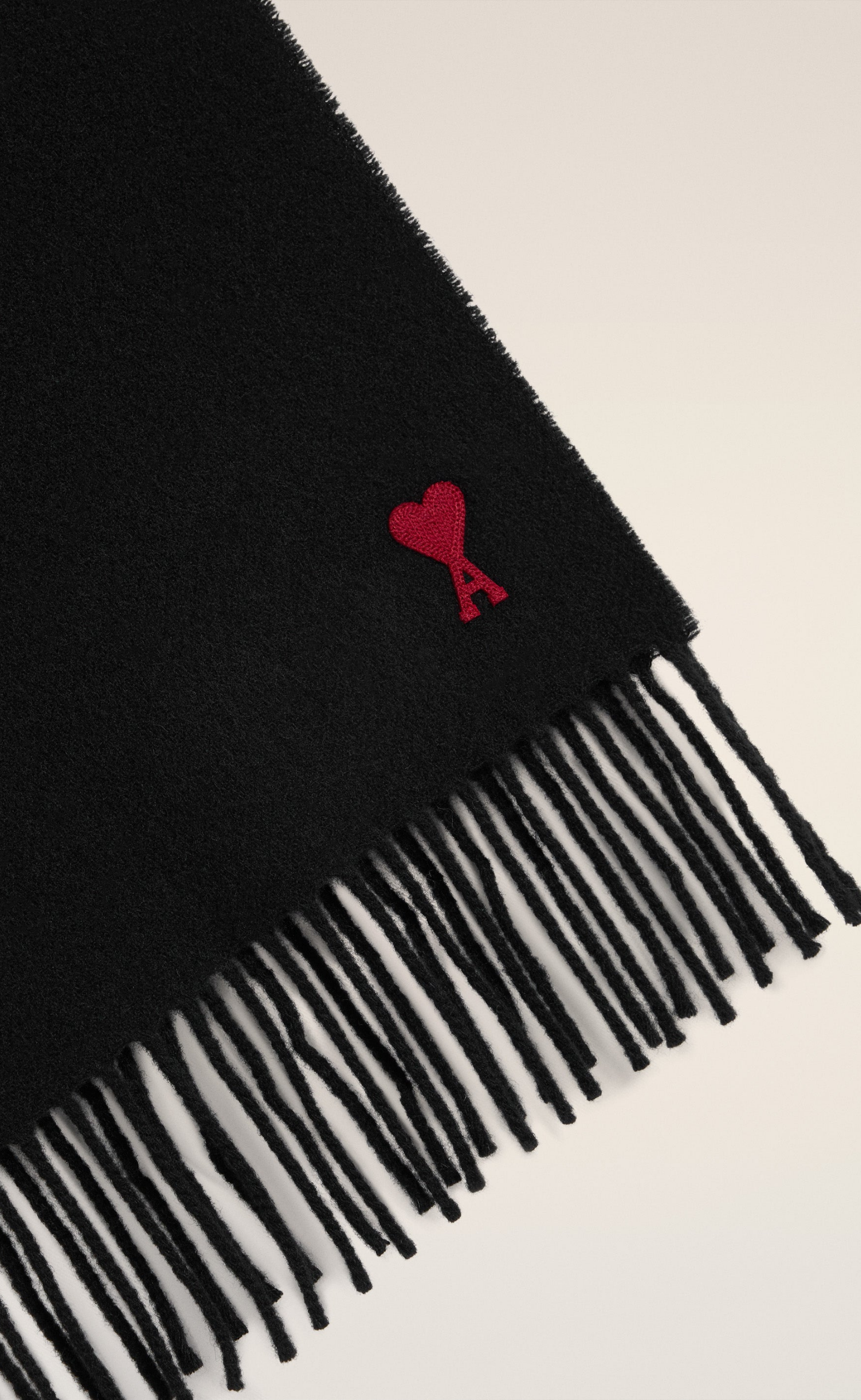 AMI DE COEUR WOOL BLACK SCARF