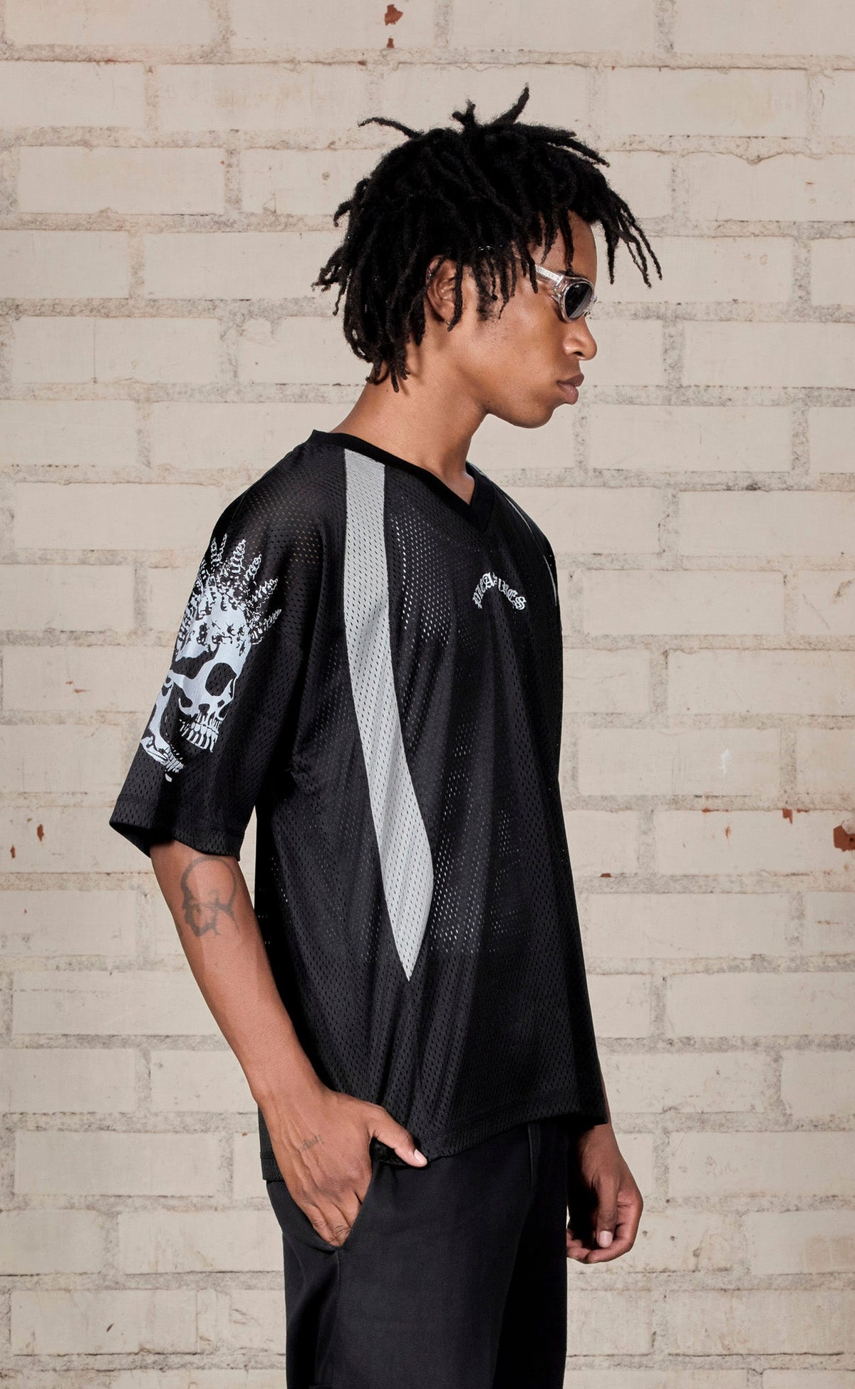 SCREWS FOOTBALL JERSEY BLACK T-SHIRT