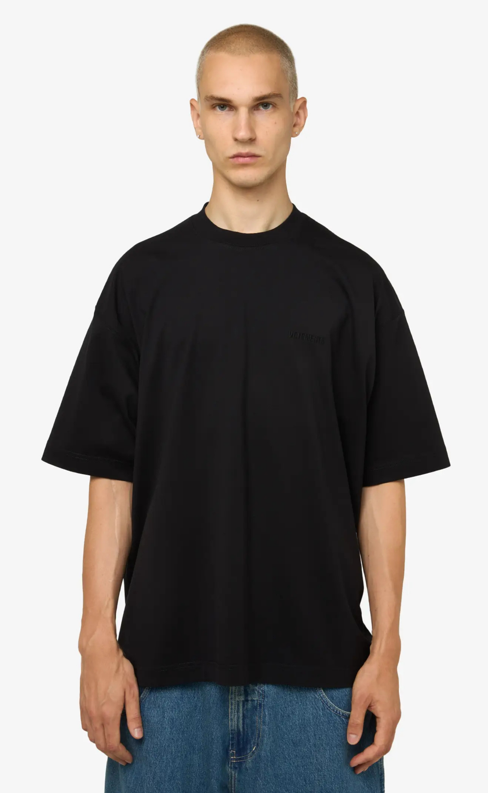 LOGO REGULAR BLACK T-SHIRT