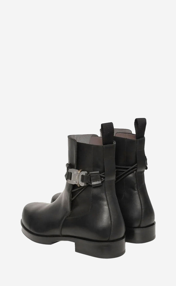 BLACK LOW BUCKLE BOOT WITH LEATHER SOLE