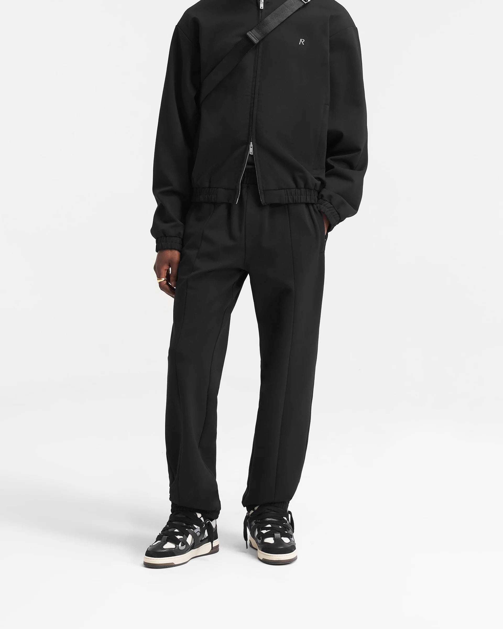 BLACK RELAXED TRACKSUIT SWEATPANT