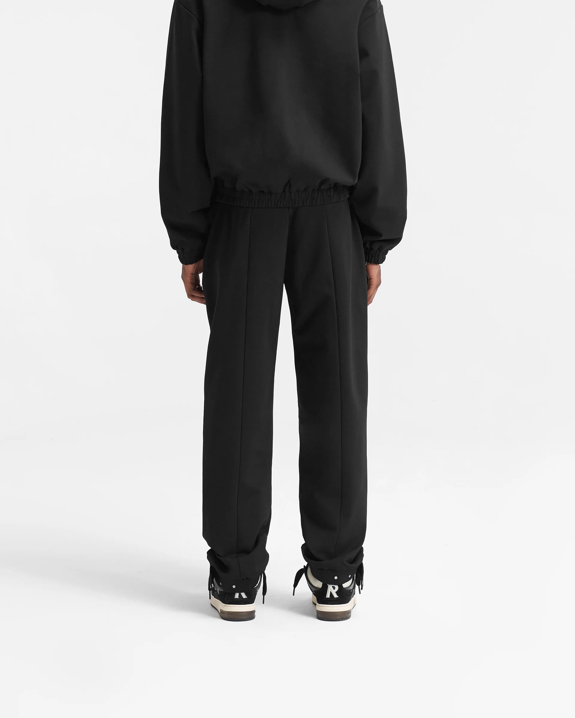 BLACK RELAXED TRACKSUIT SWEATPANT