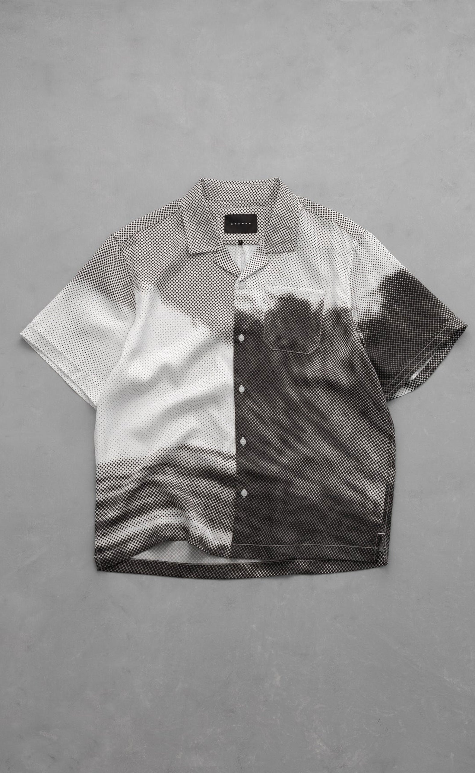 CAMP COLLAR BUTTONDOWN BLACK WAVE PRINT SHIRT