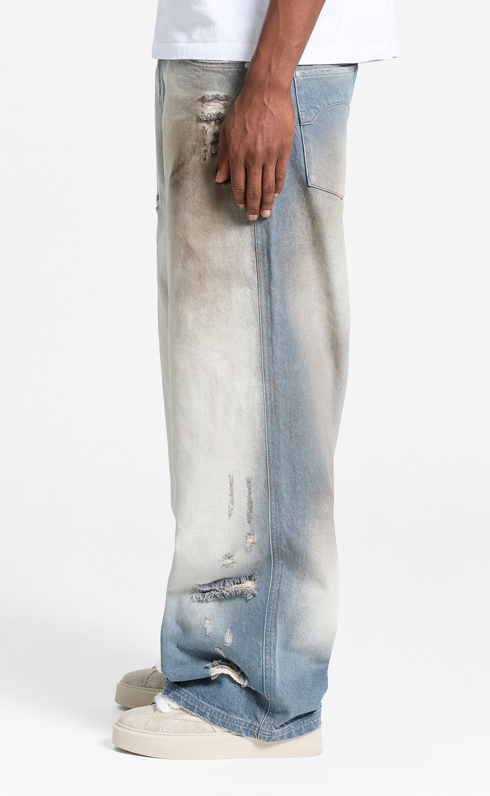COLORIS DISTRESSED BLUE JEANS