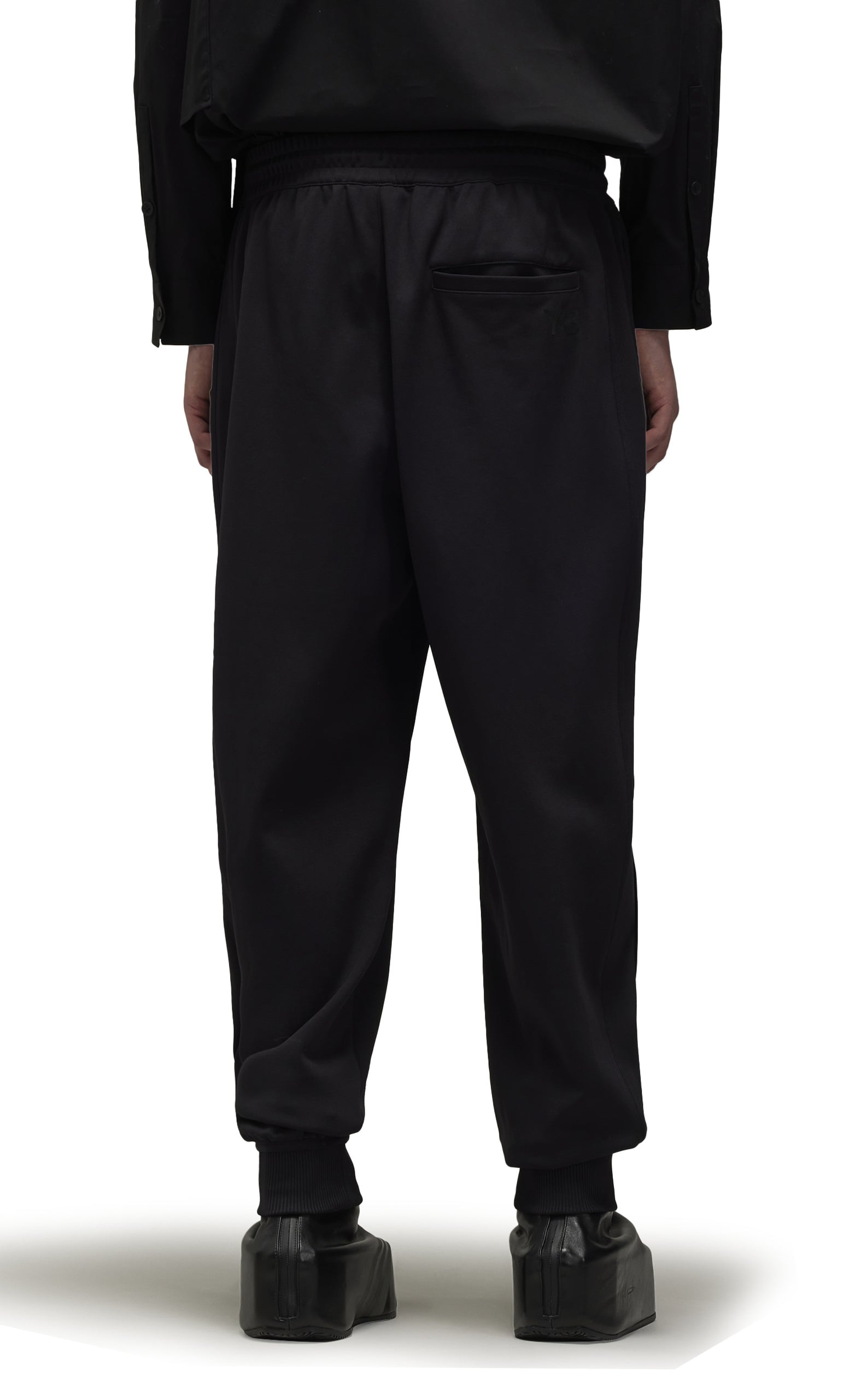 CUFFED TRACK BLACK SWEATPANTS