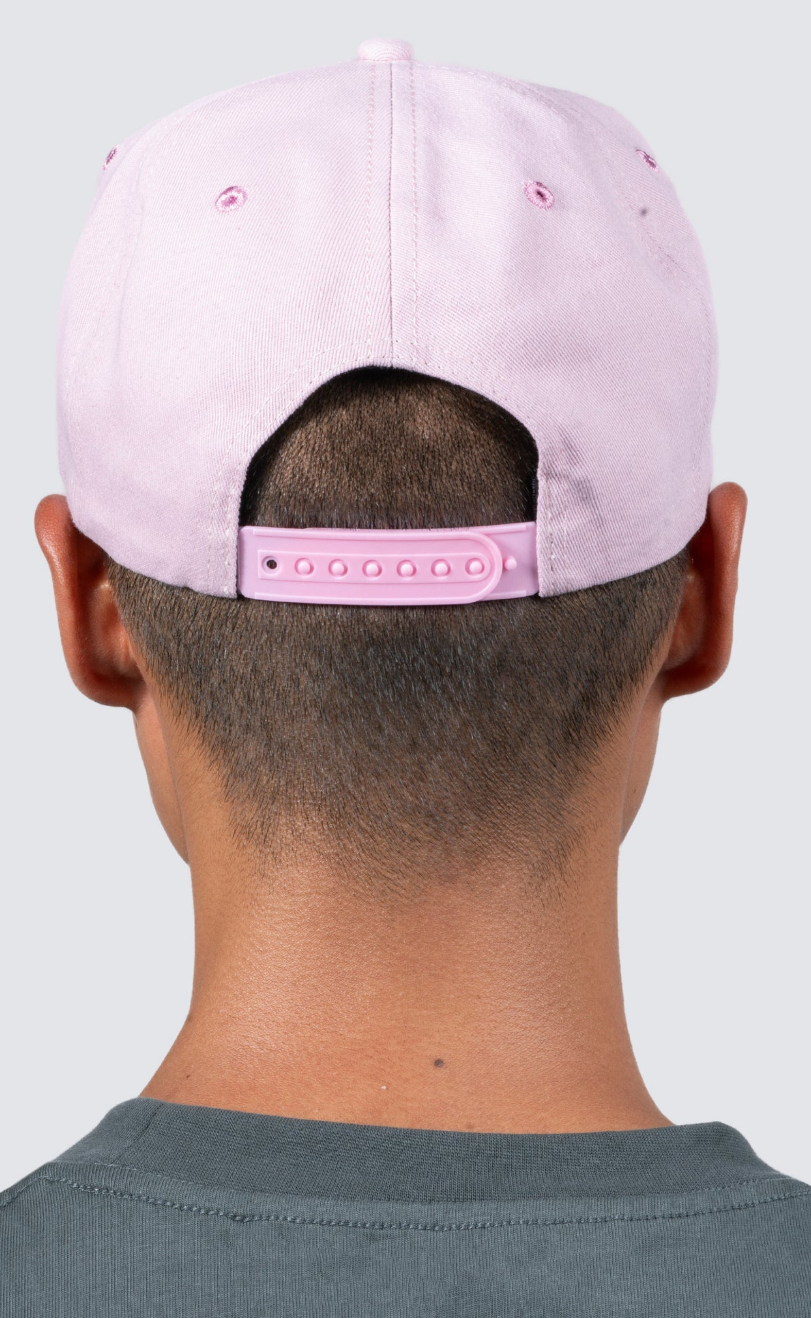 DIGITAL MAUVE HAT