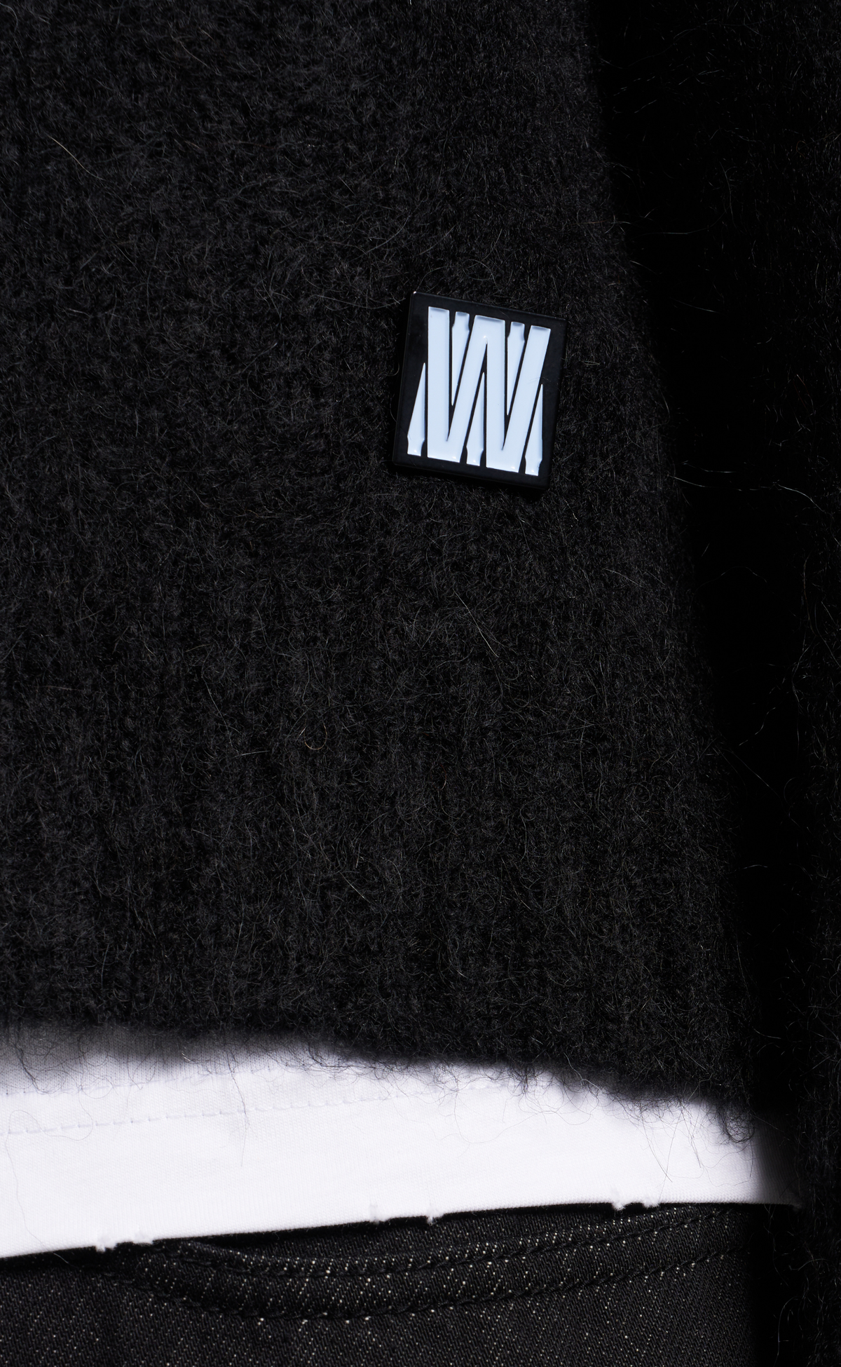ENCI V3 BLACK SWEATER