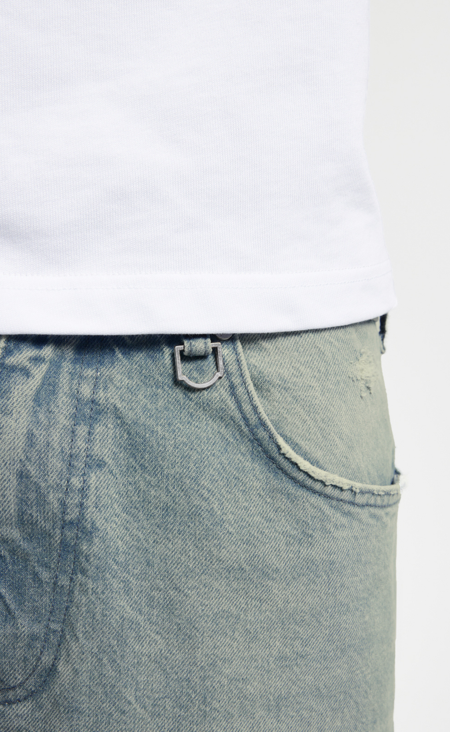 ESSENTIAL BAGGY LIGHT BLUE JEANS