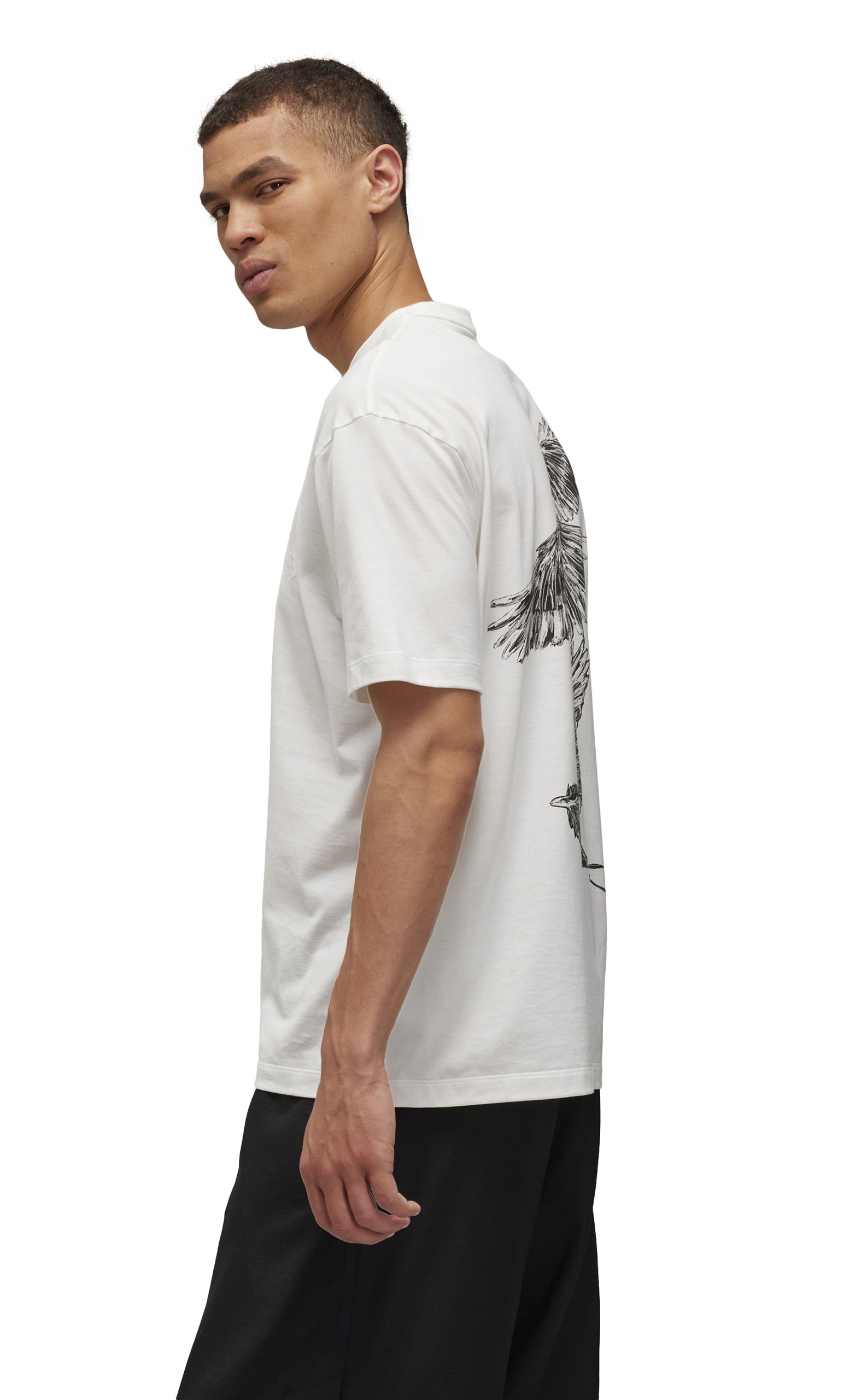 BACK GRAPHIC WHITE T-SHIRT