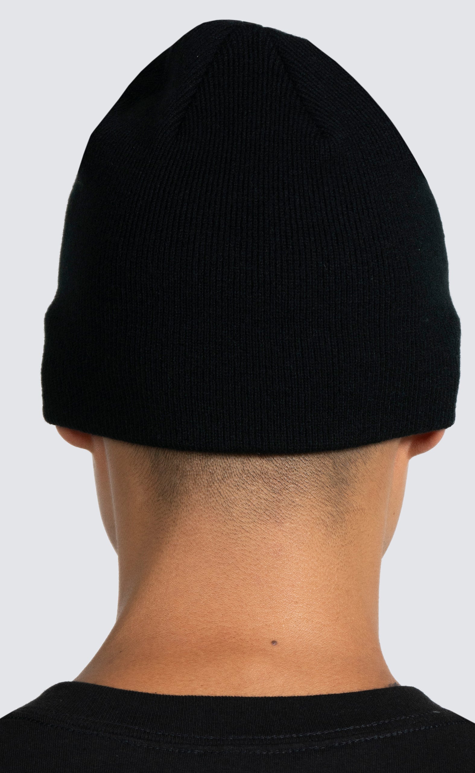 PERFORMANCE BLACK BEANIE