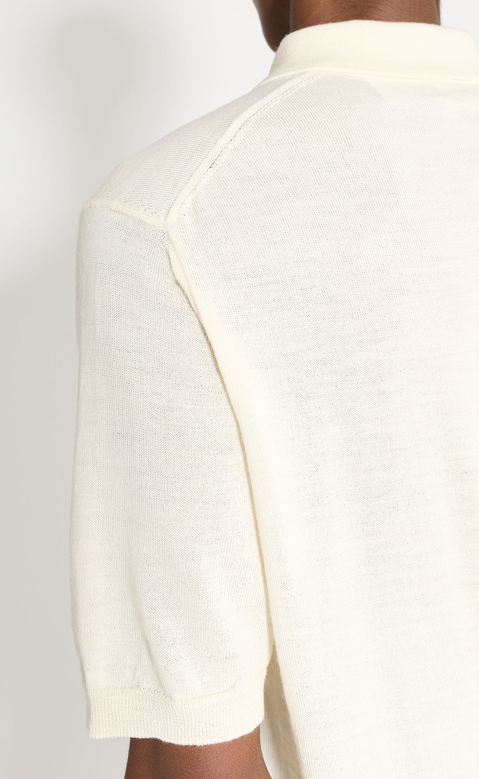 POLO NECK SHORT SLEEVE WHITE T-SHIRT