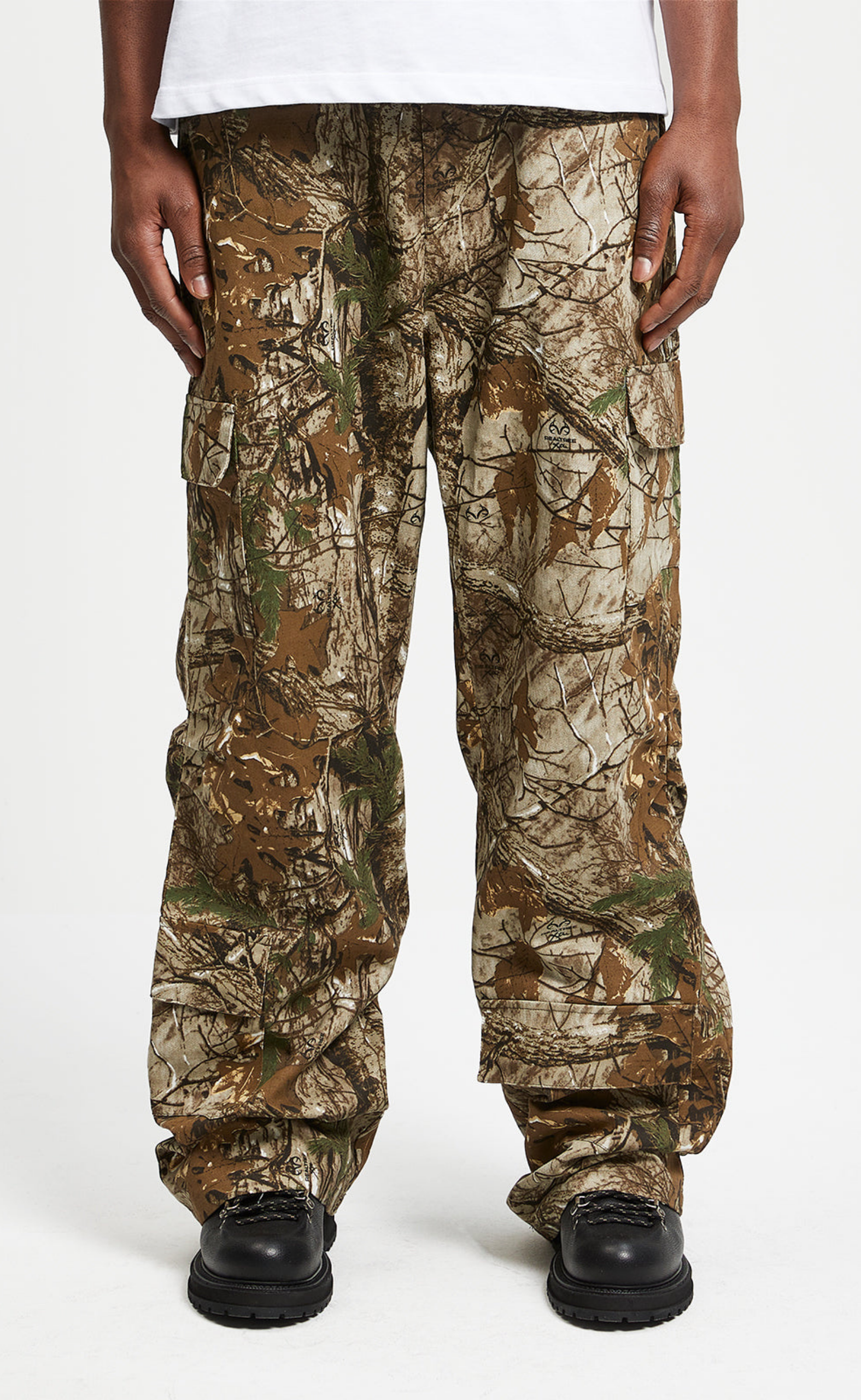 REAL TREE CAMO CARGO GREEN PANTS