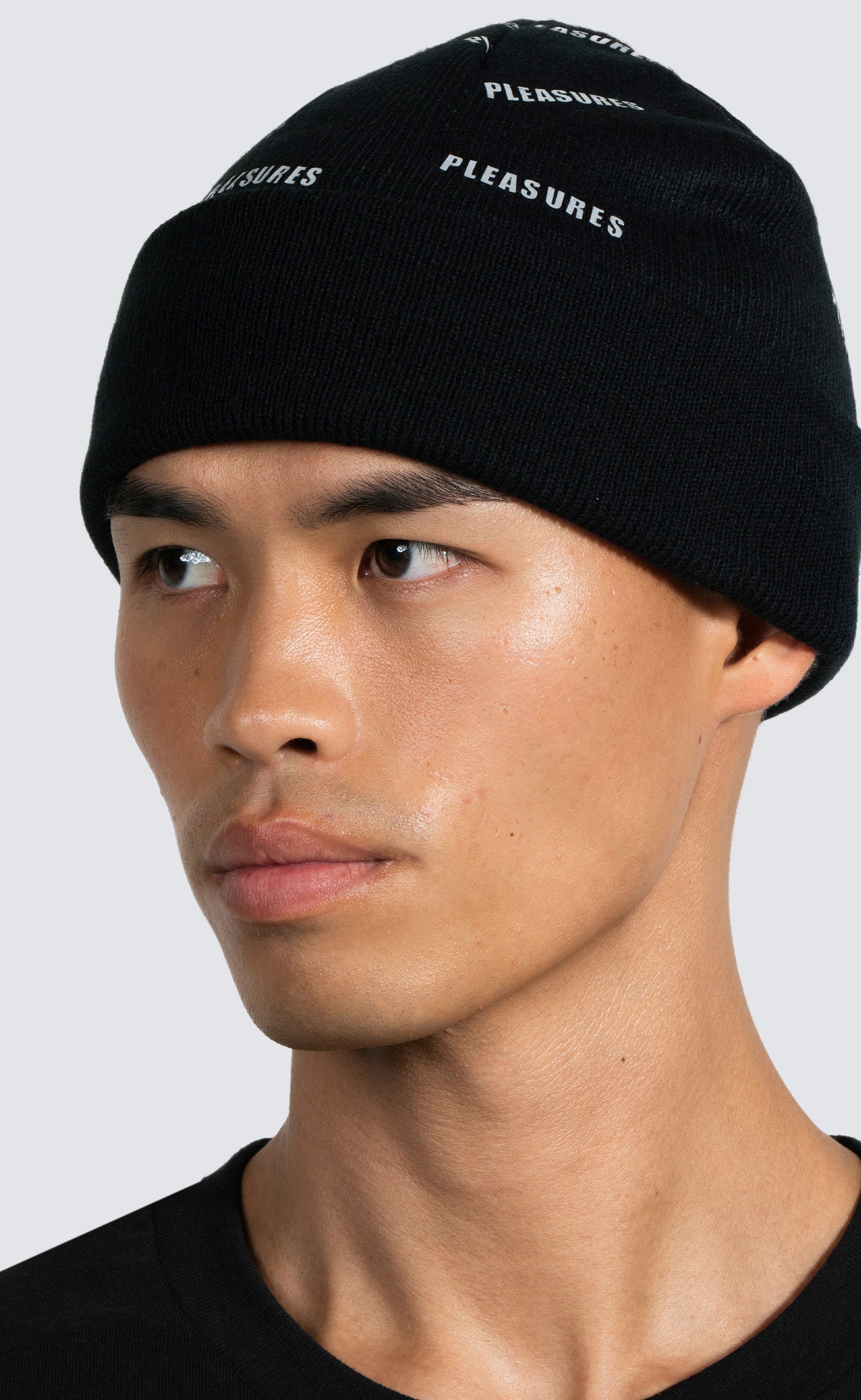 SPRINKLE BLACK BEANIE