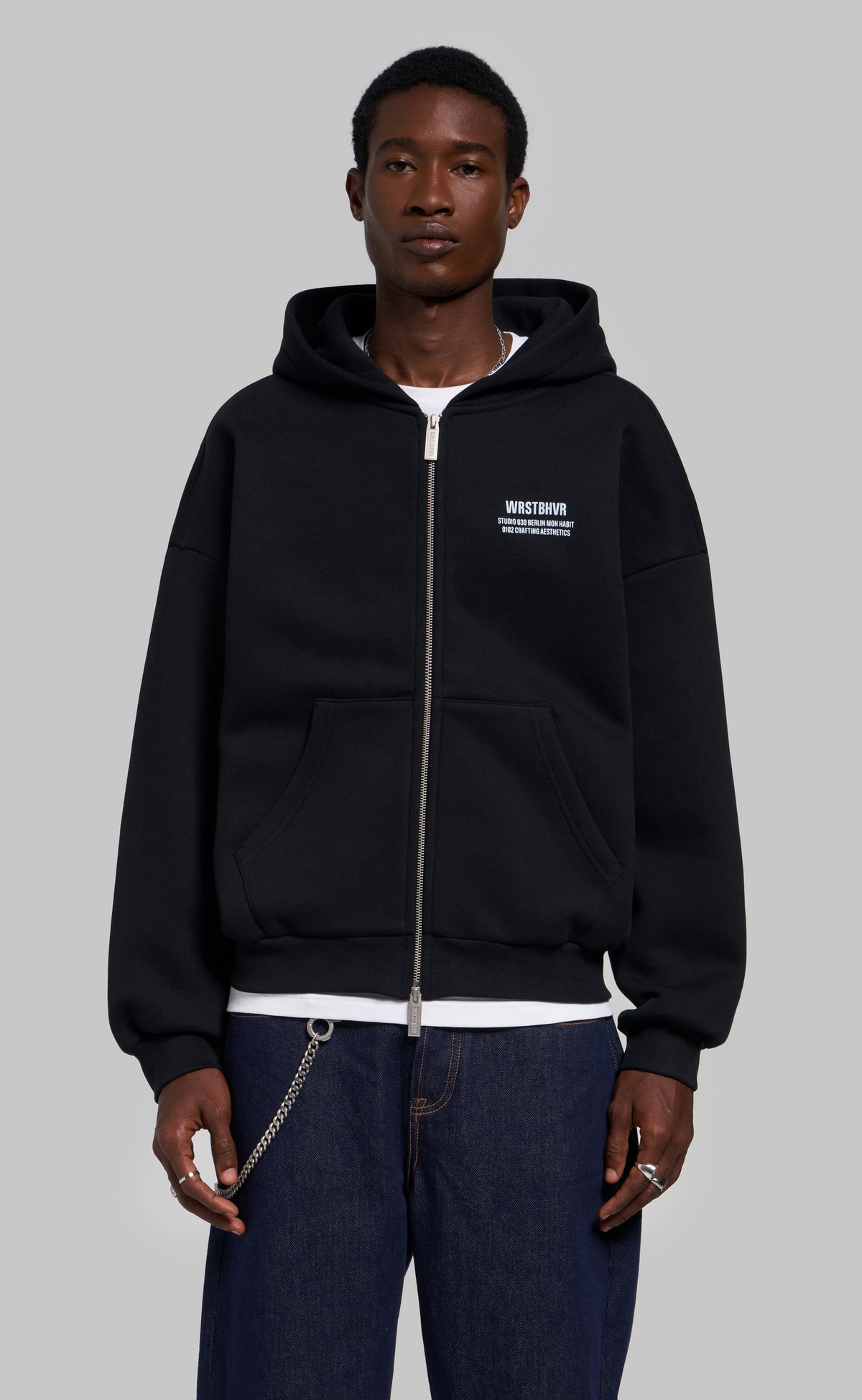 STUDIO ZIP BLACK BEAUTY HOODIE