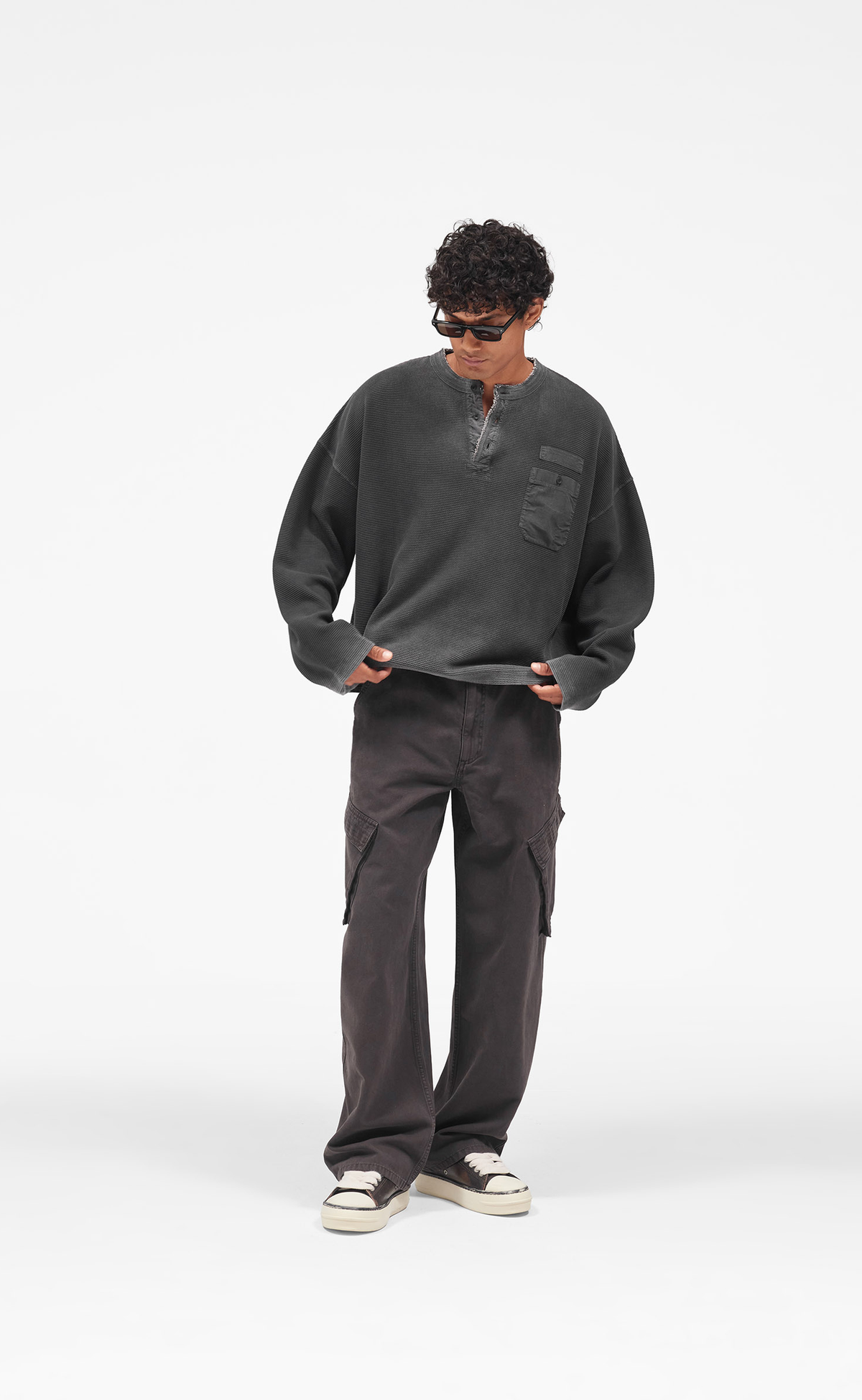 HENLEY HEAVYWEIGHT VINTAGE BLACK LONGSLEEVE