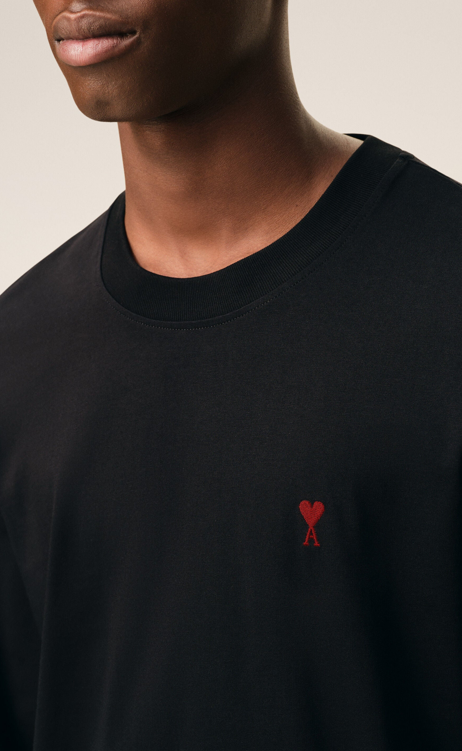 RED AMI DE COEUR BLACK LONGSLEEVE