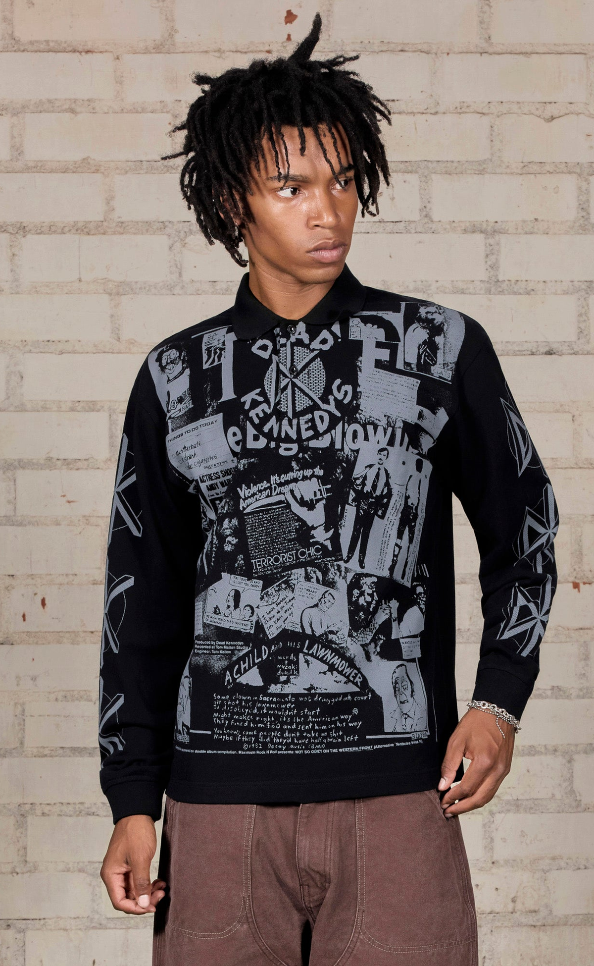 POSTER POLO BLACK CREWNECK