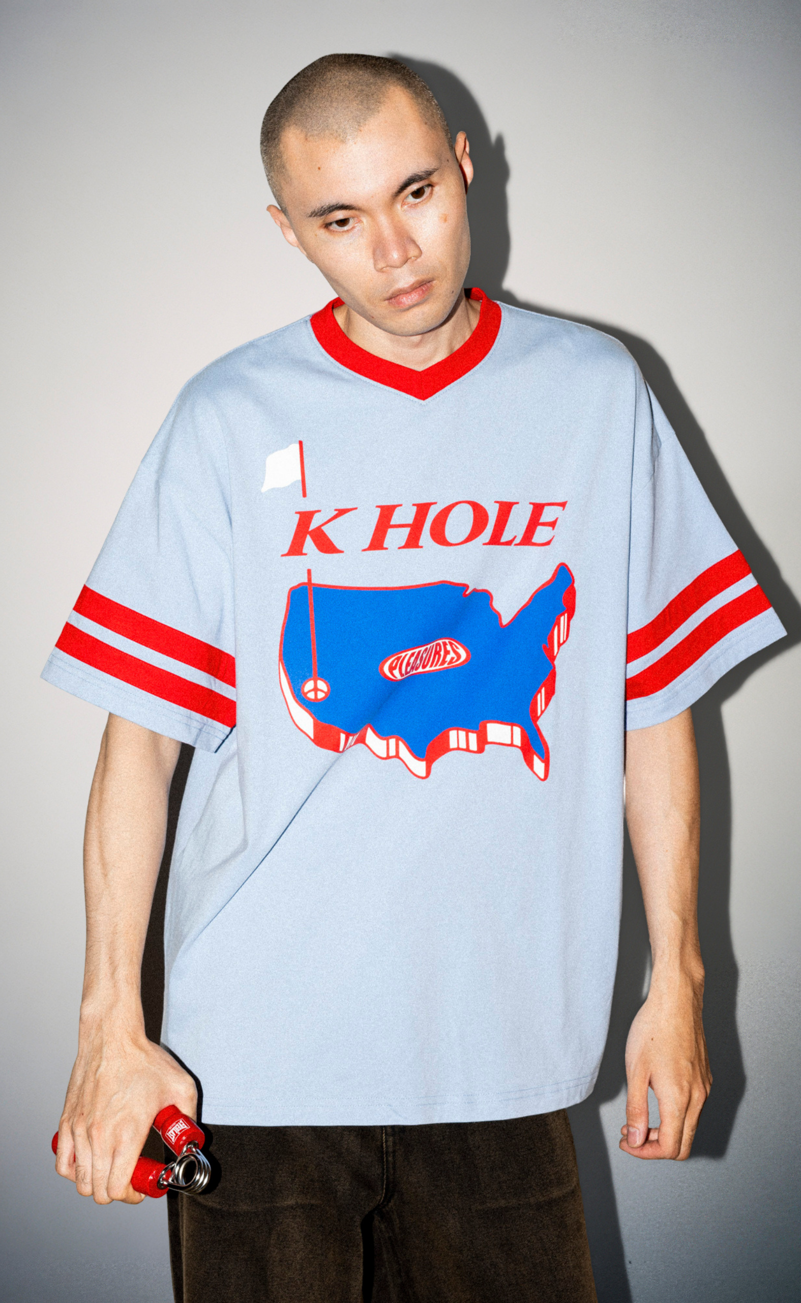 HOLE V-NECK JERSEY LIGHT BLUE T-SHIRT