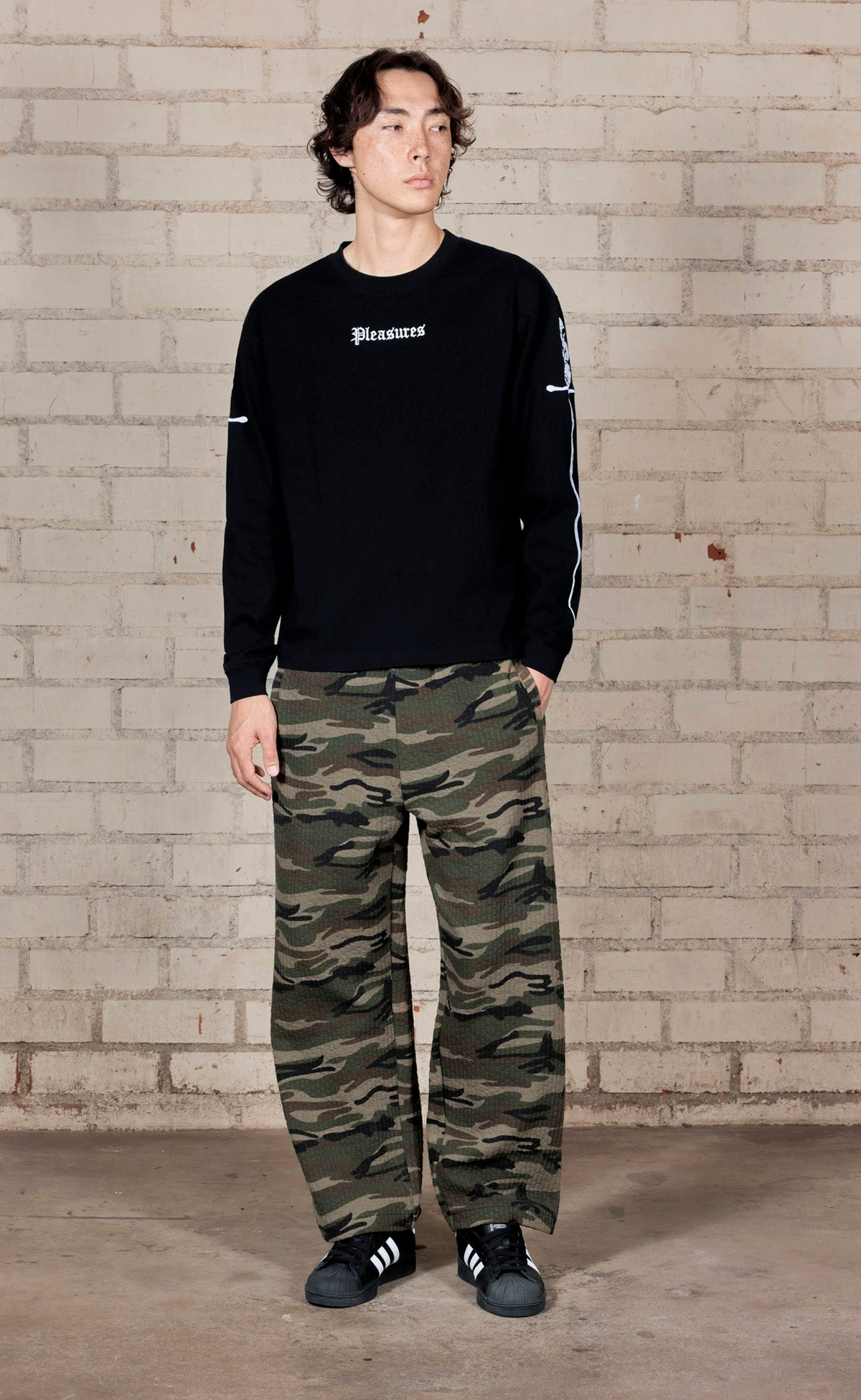 LUSTER HEAVYWEIGHT BLACK LONGSLEEVE