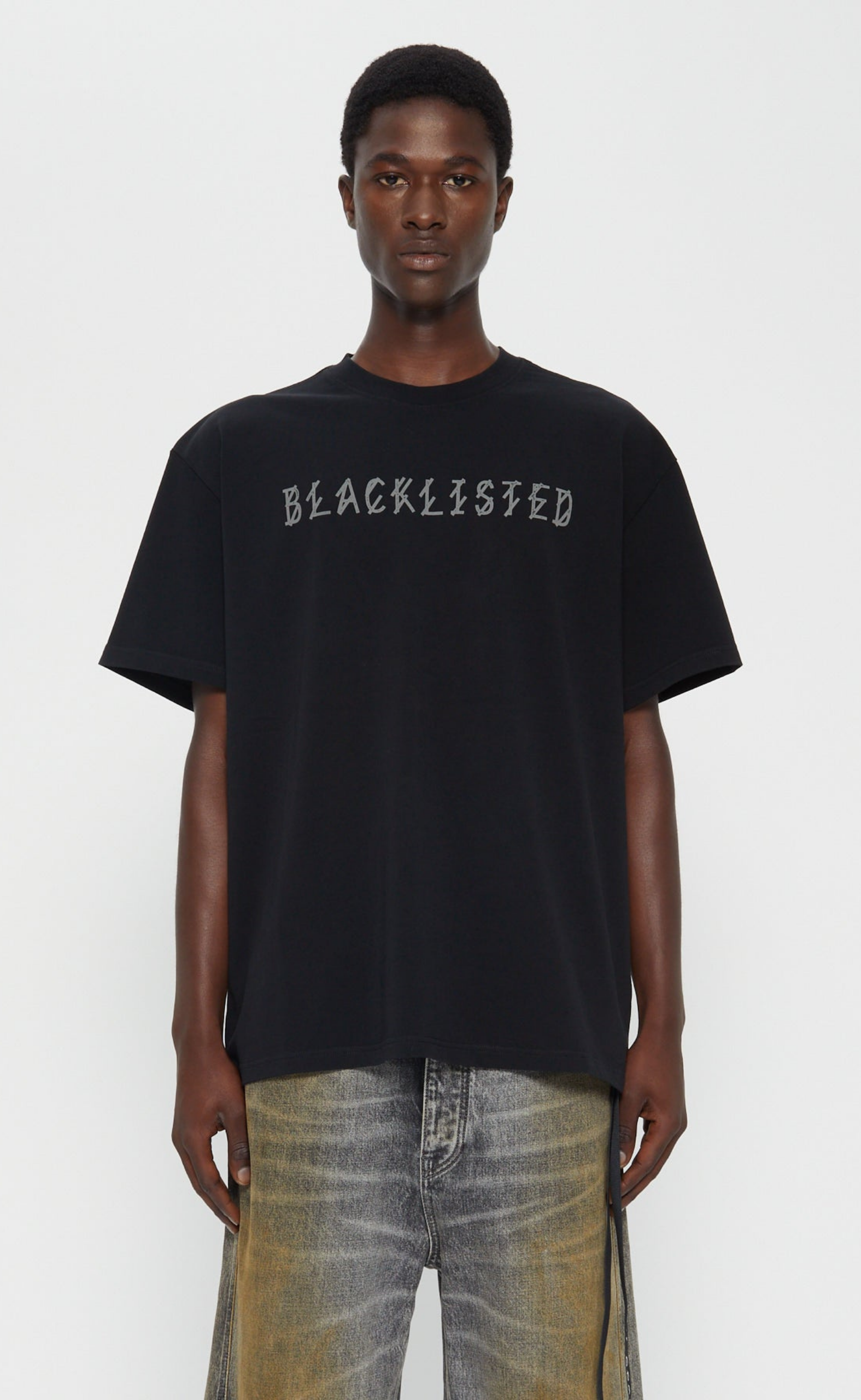 BLACKLISTED BLACK T-SHIRT
