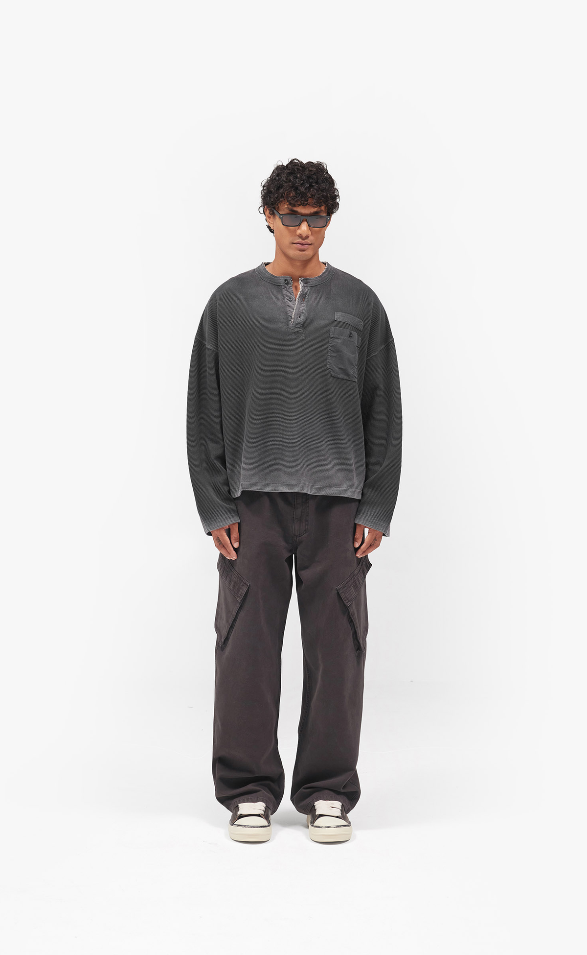 HENLEY HEAVYWEIGHT VINTAGE BLACK LONGSLEEVE