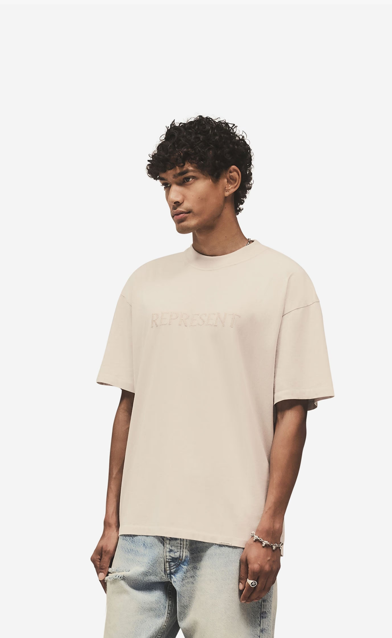 EMBROIDERED SERIF LOGO CONCRETE T-SHIRT