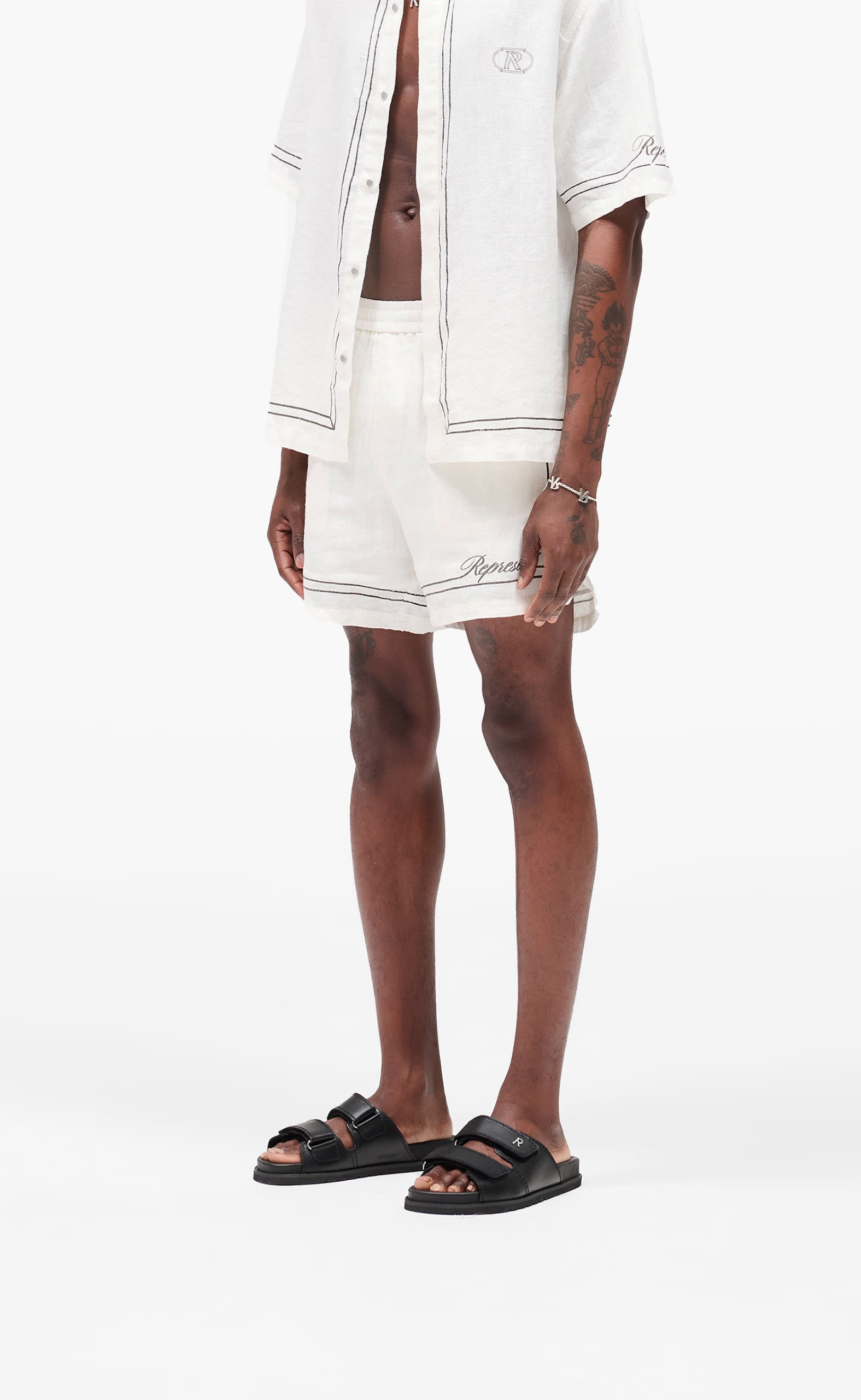 BORDER WHISPER WHITE SHORTS