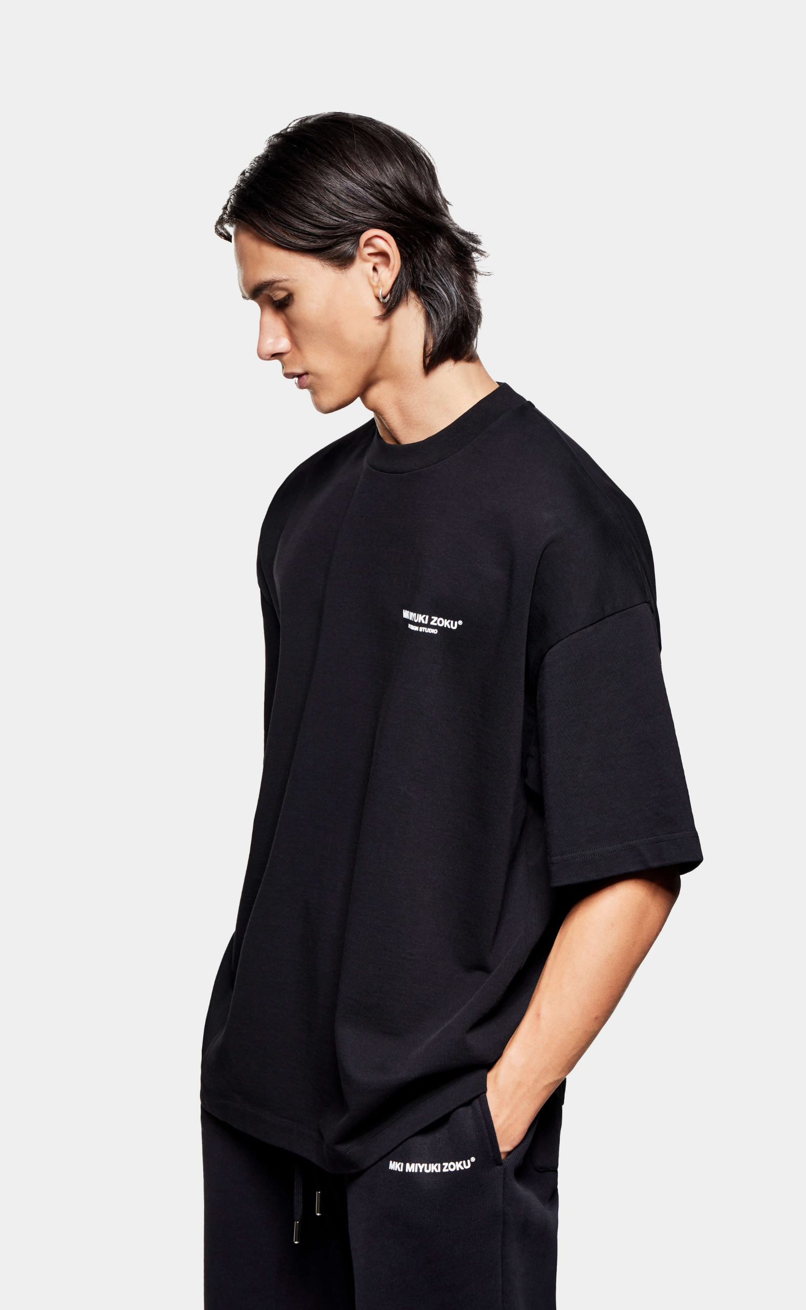 DESIGN STUDIO BLACK T-SHIRT