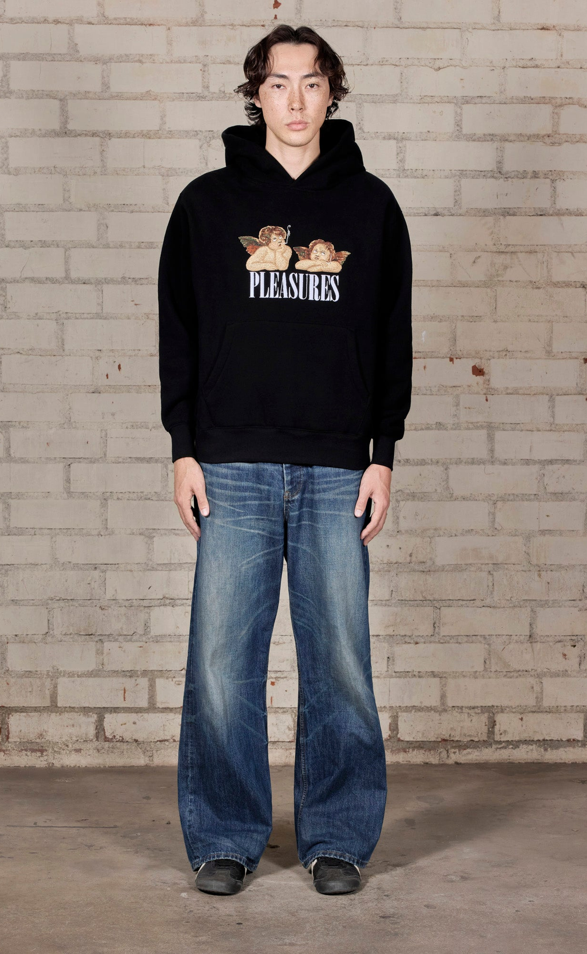 DYNAMIC BLACK HOODIE