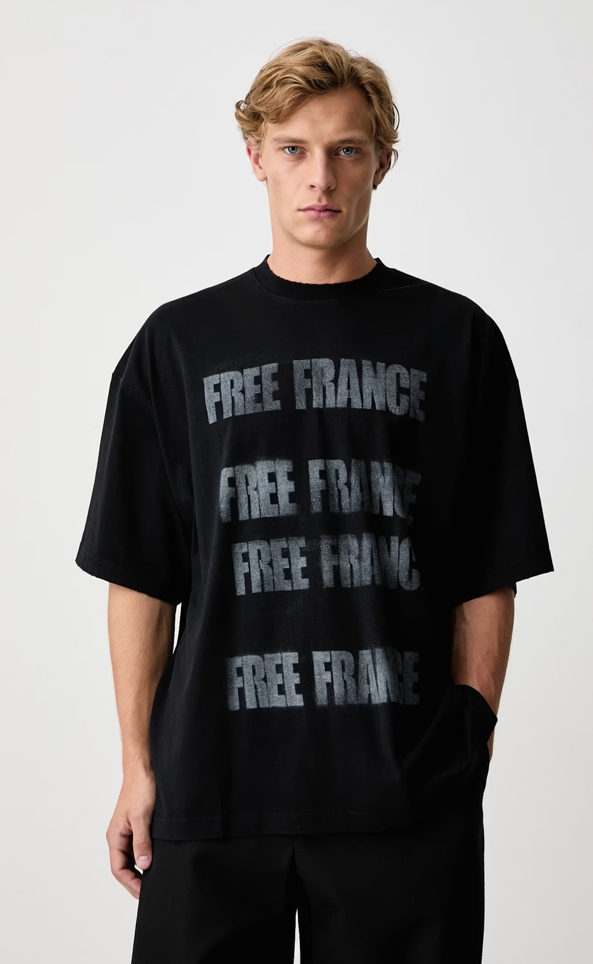 FREE FRANCE BOXY BLACK T-SHIRT