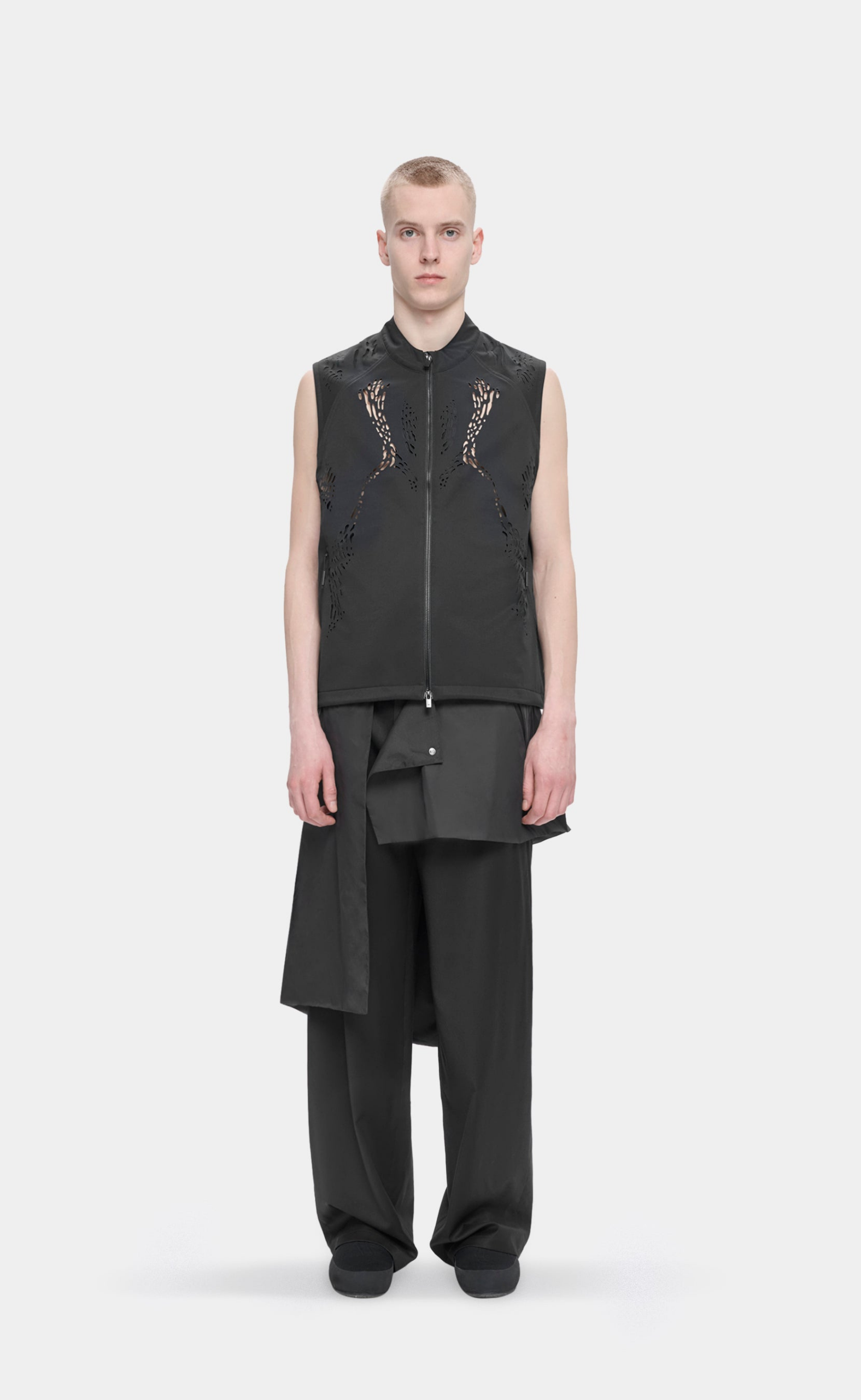 ROAN BLACK VEST