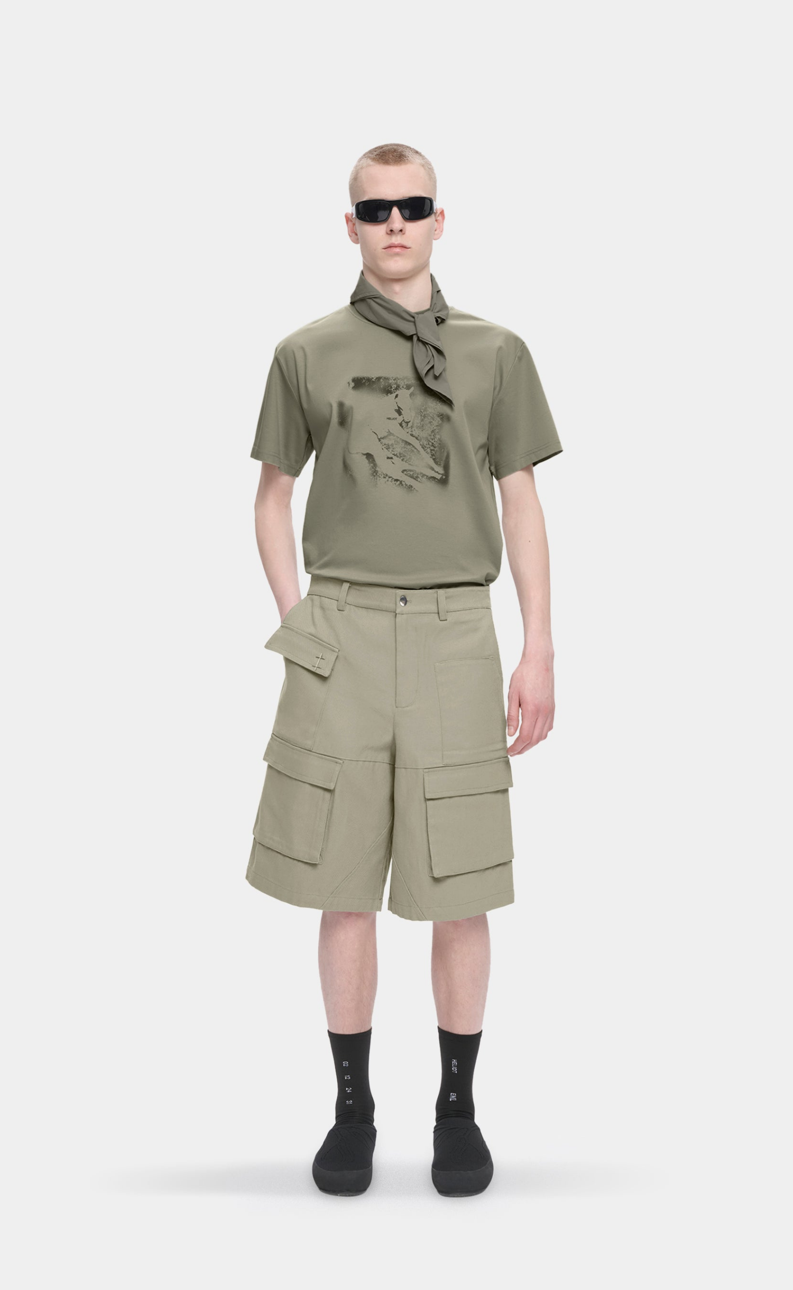 HELIOT CELLULAE CARGO LIGHT DUSTY GREEN SHORTS